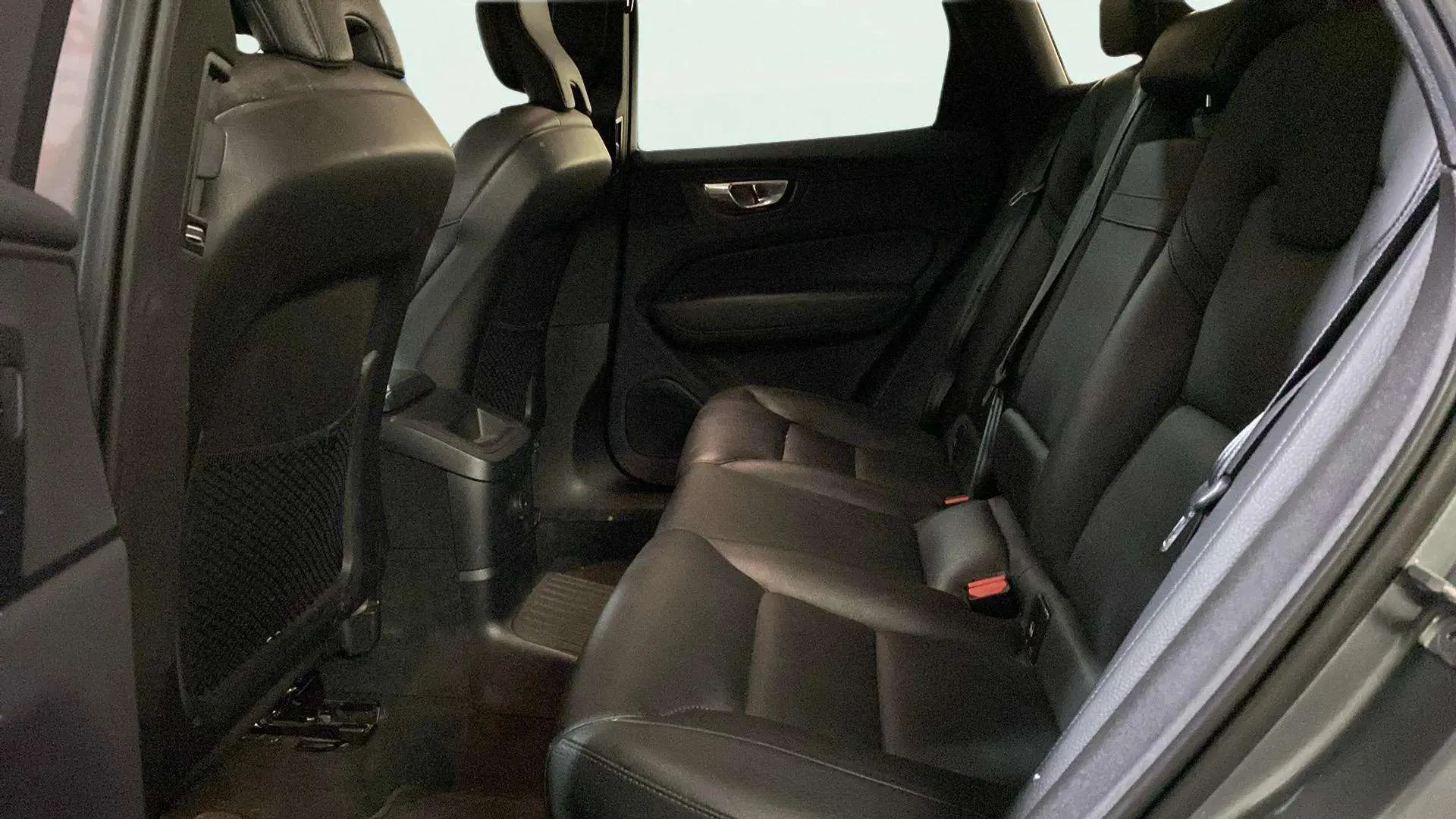 Volvo XC60 2.0 T6 AWD Recharge Inscription - foto 7