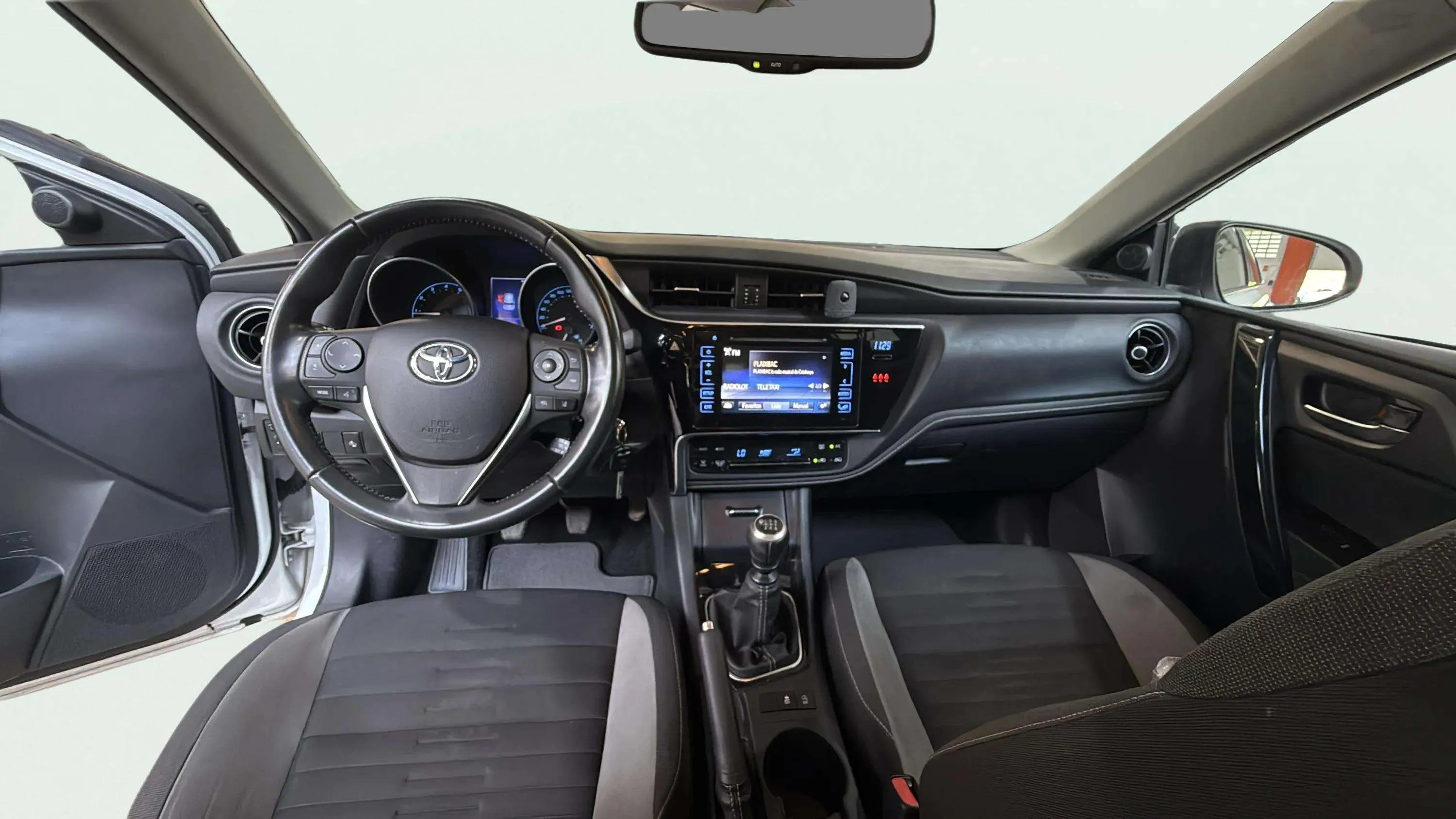 Toyota Auris 1.2 120T Active - foto 10