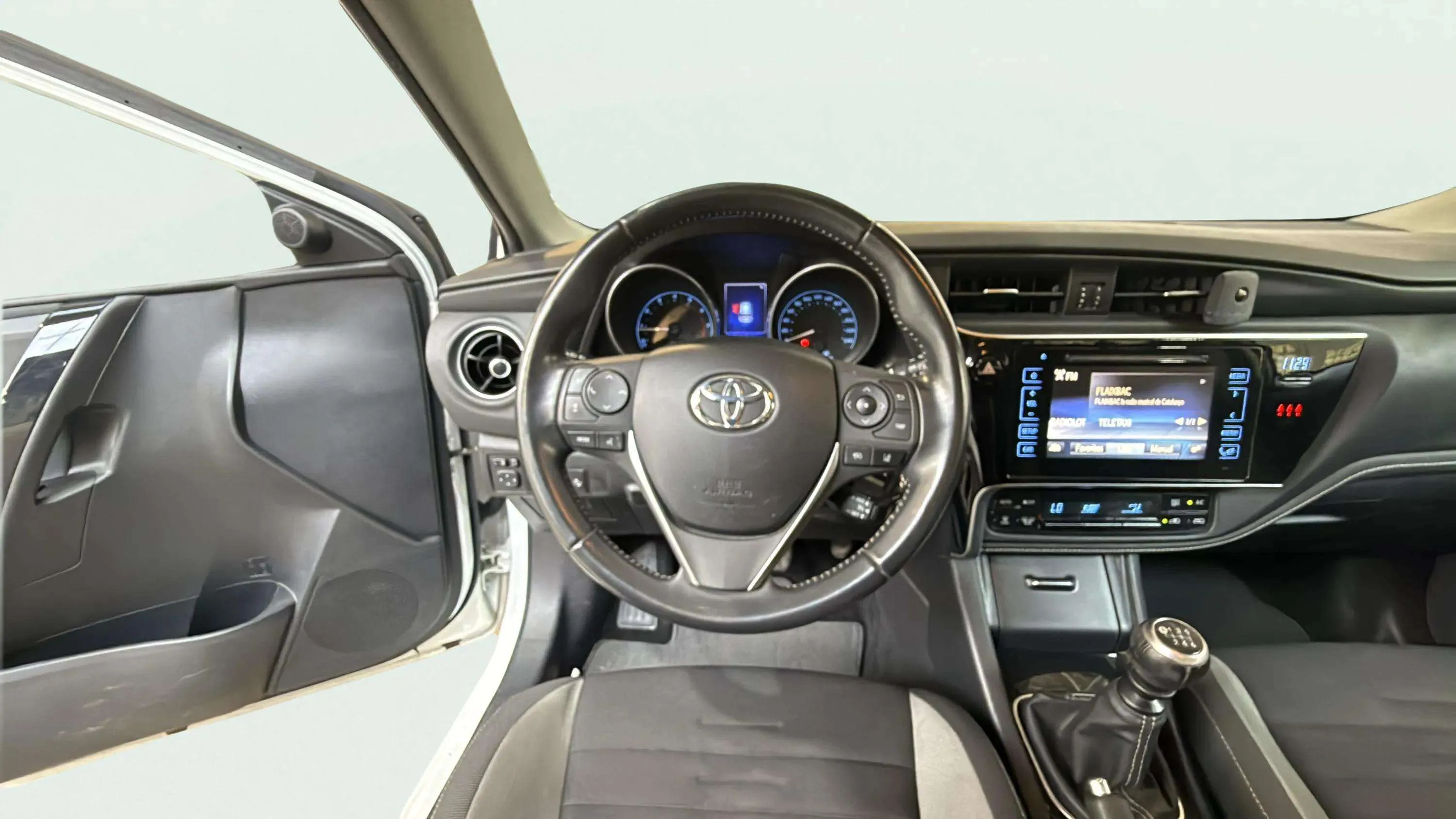 Toyota Auris 1.2 120T Active - foto 12