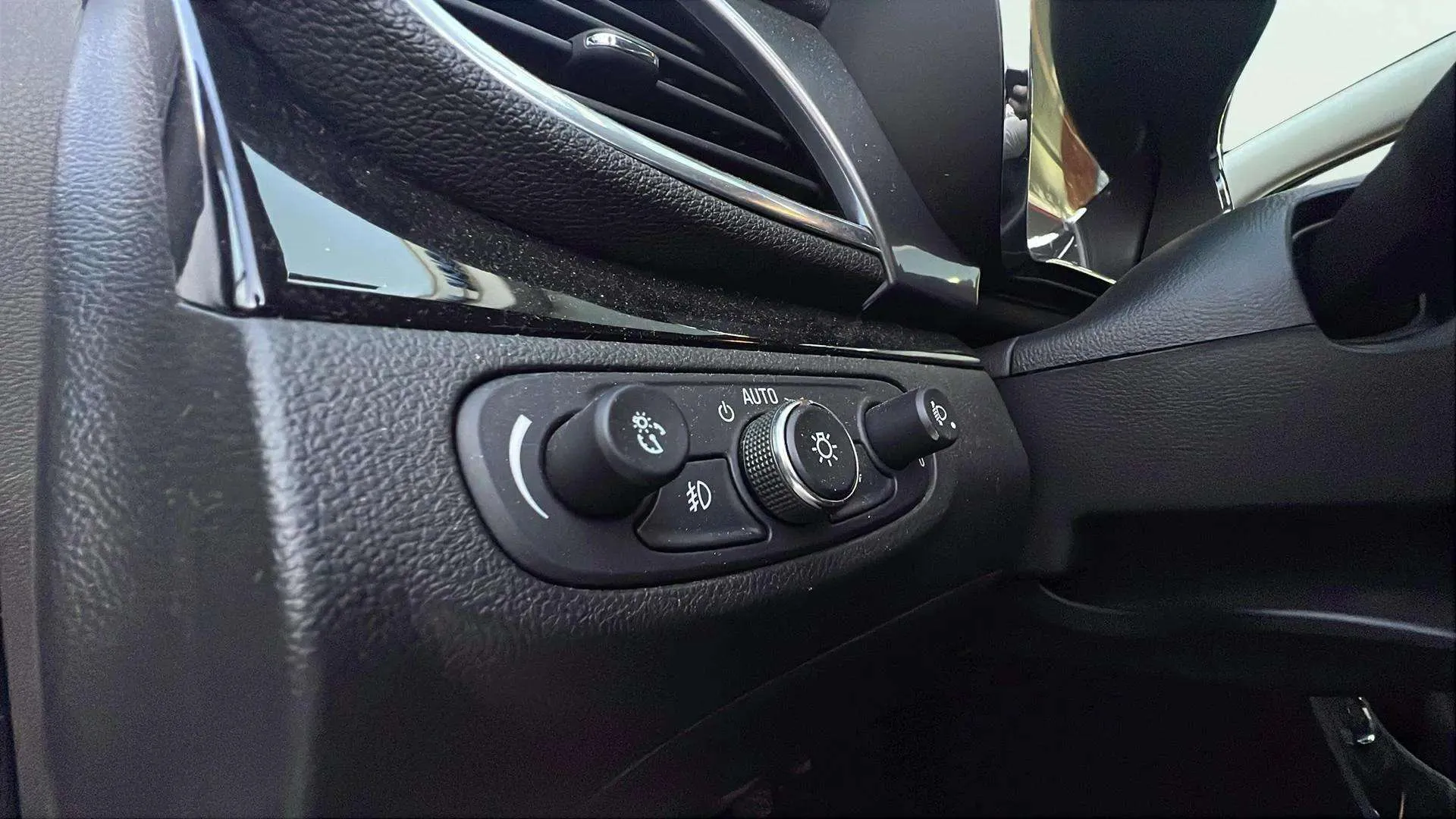 Opel Mokka 1.4 T 4x2 Selective - foto 18