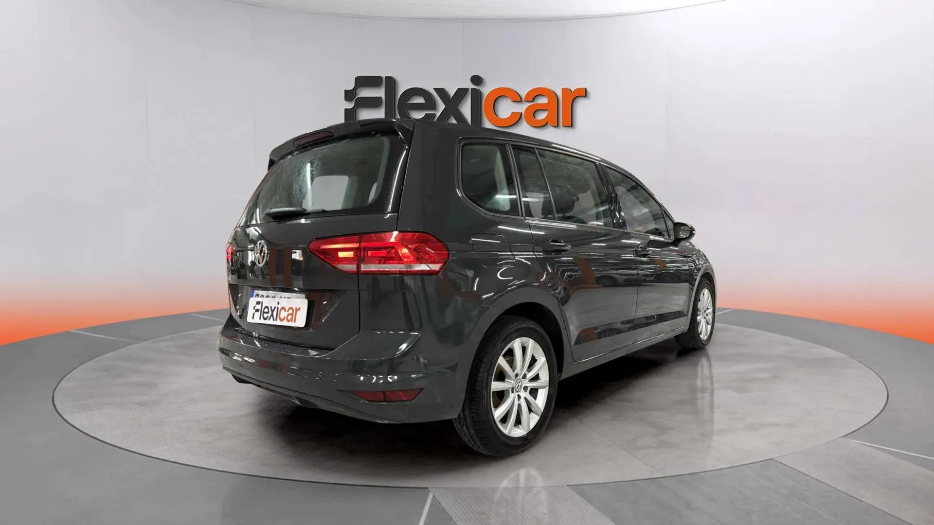 Volkswagen Touran Business Navi 1.6 TDI - foto 7