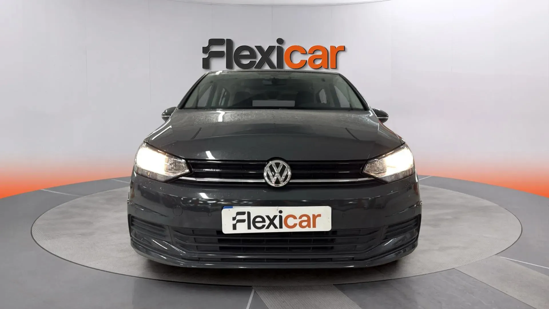 Volkswagen Touran Business Navi 1.6 TDI - foto 3