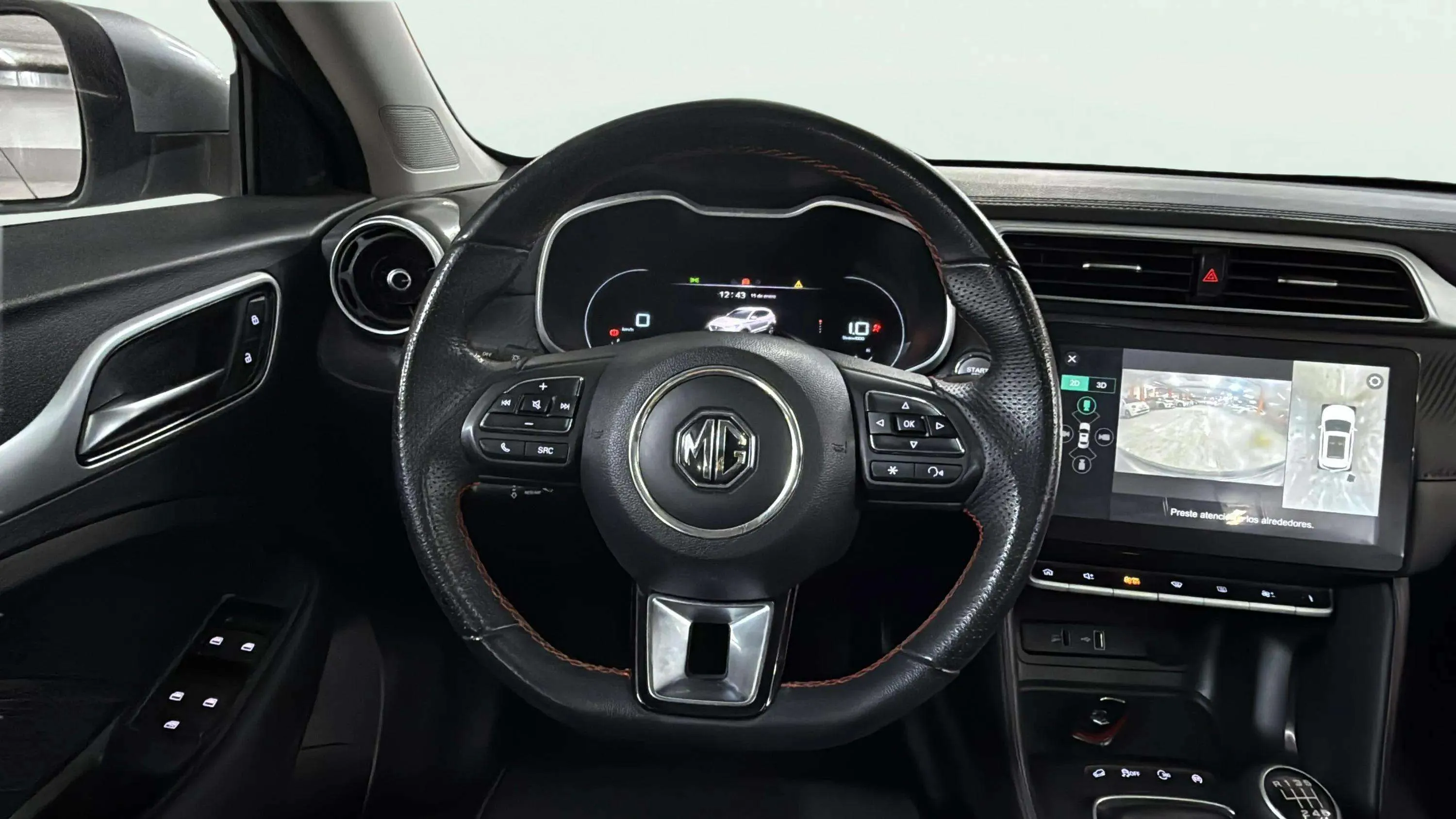 MG ZS 1.0T Luxury - foto 9