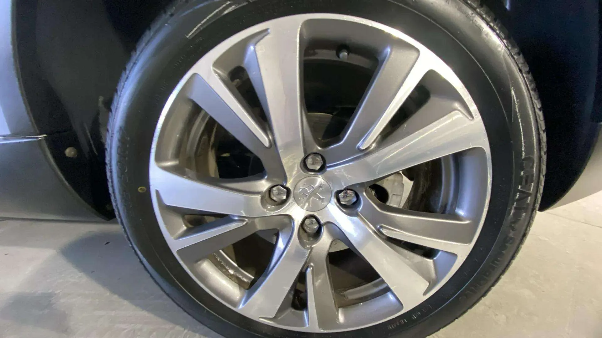 Peugeot 2008 Allure 1.2 PureTech - foto 22