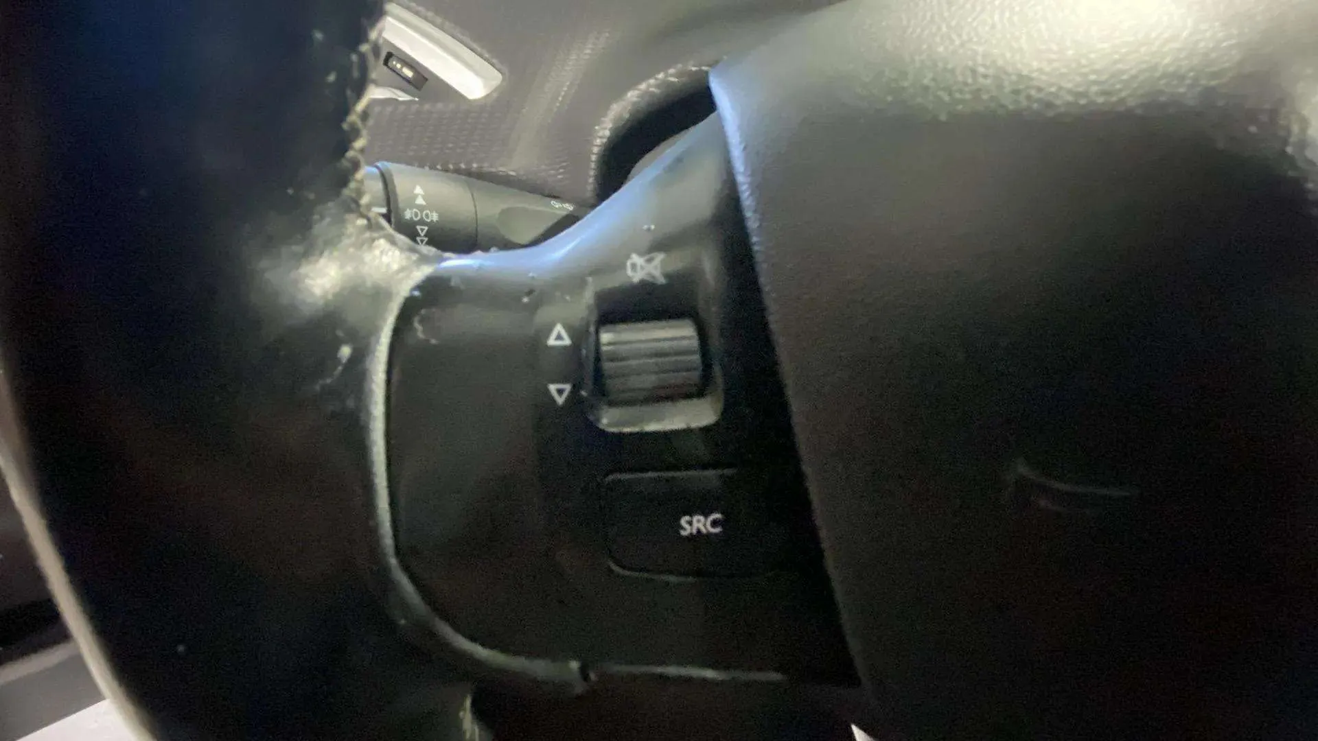 Peugeot 2008 Allure 1.2 PureTech - foto 15