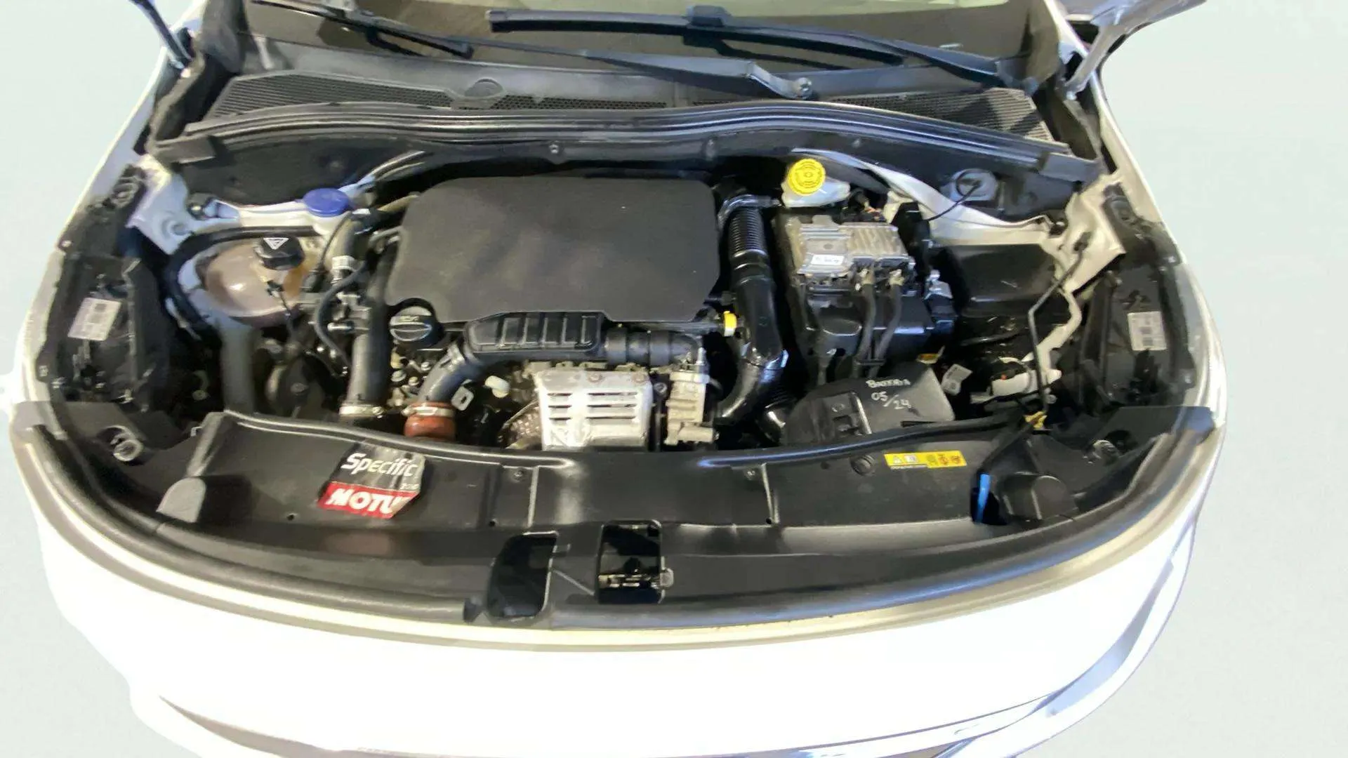 Peugeot 2008 Allure 1.2 PureTech - foto 23
