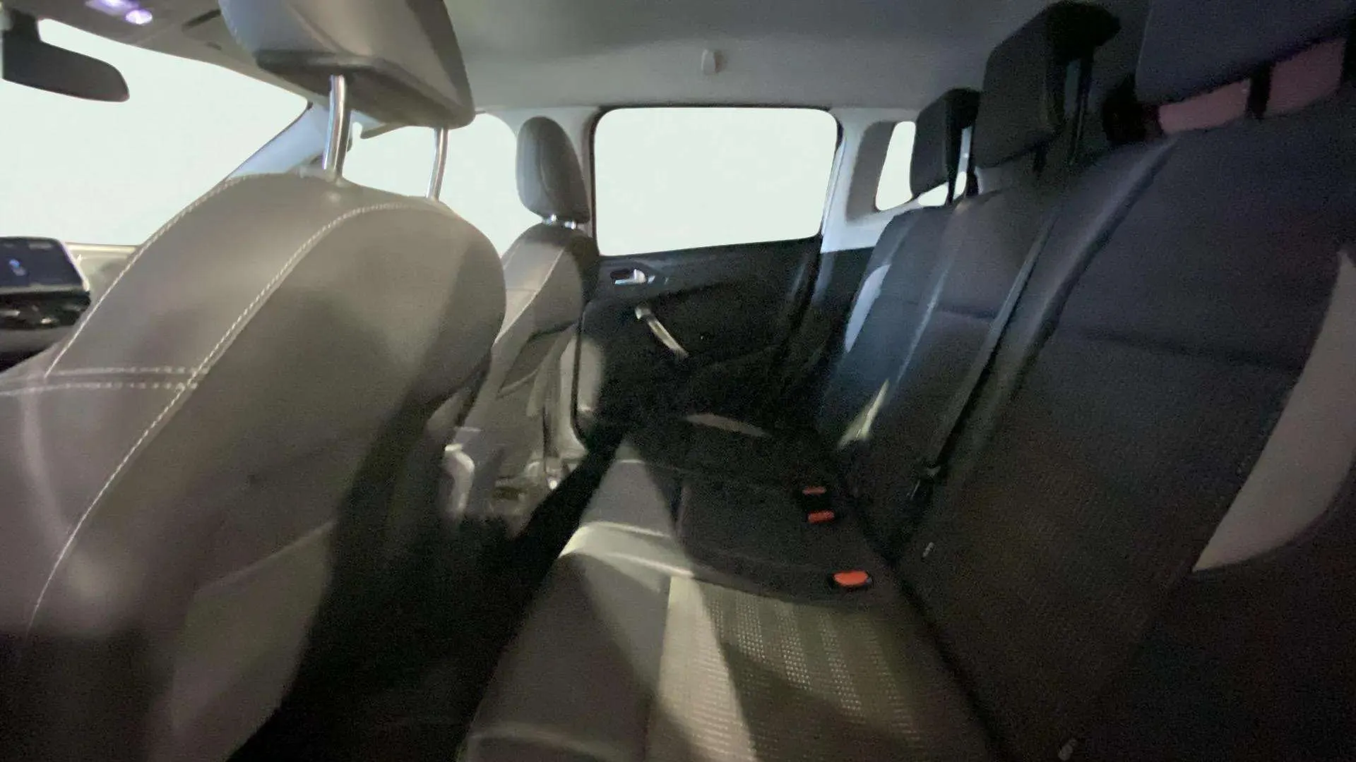 Peugeot 2008 Allure 1.2 PureTech - foto 14