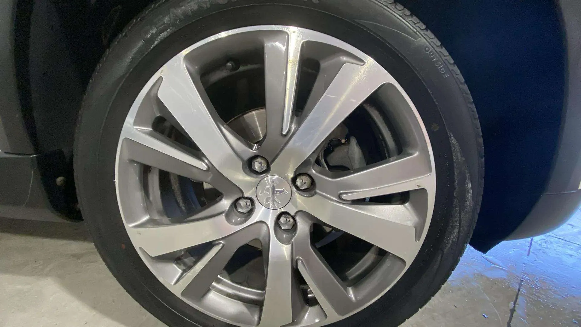 Peugeot 2008 Allure 1.2 PureTech - foto 19