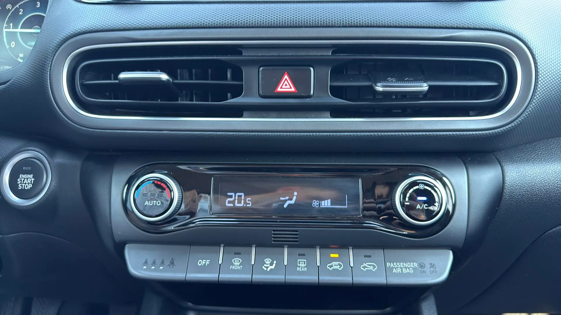 Hyundai Kona 1.6 CRDi 48V Tecno 4x2 - foto 16