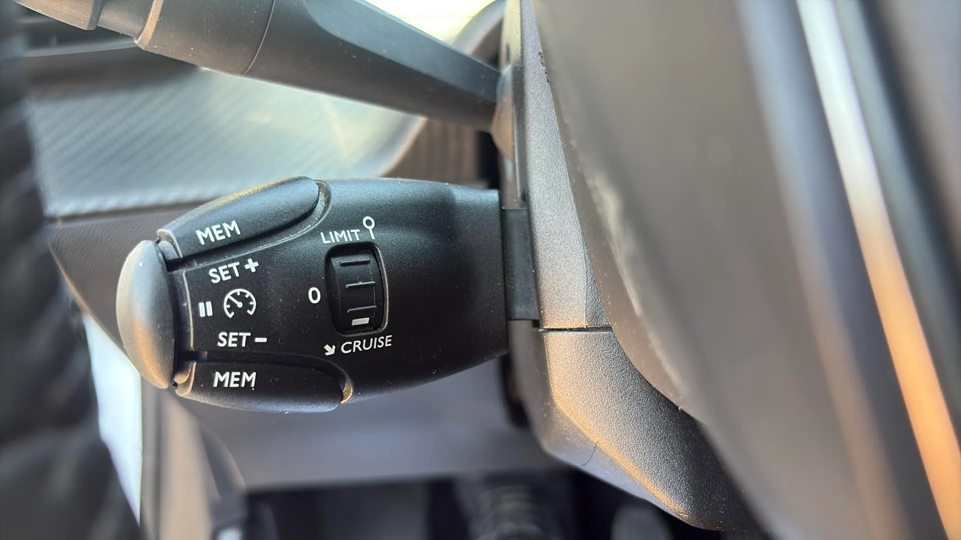 Peugeot 208 PureTech Active - foto 12