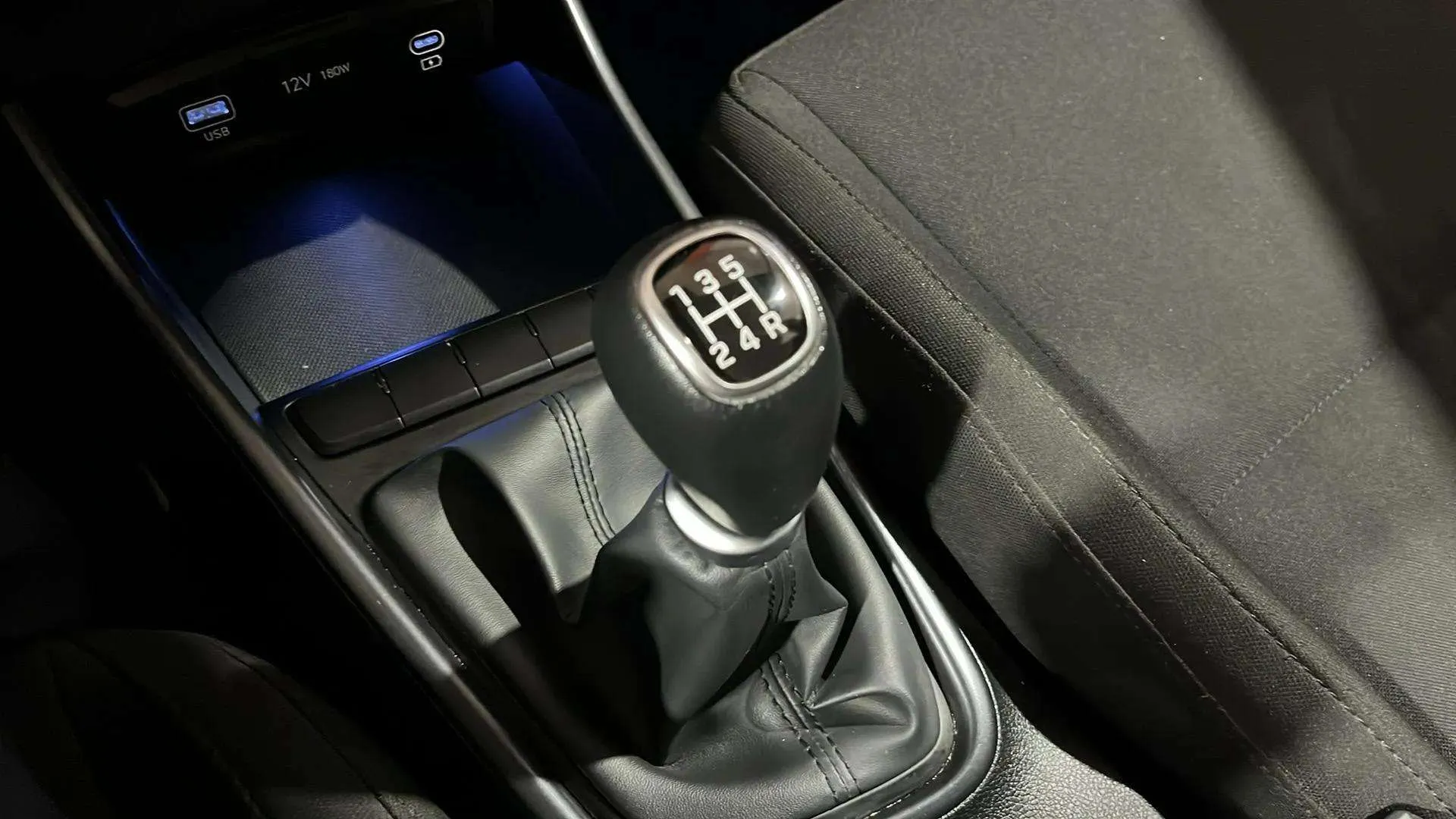 Hyundai i20 1.2 MPI Klass - foto 17