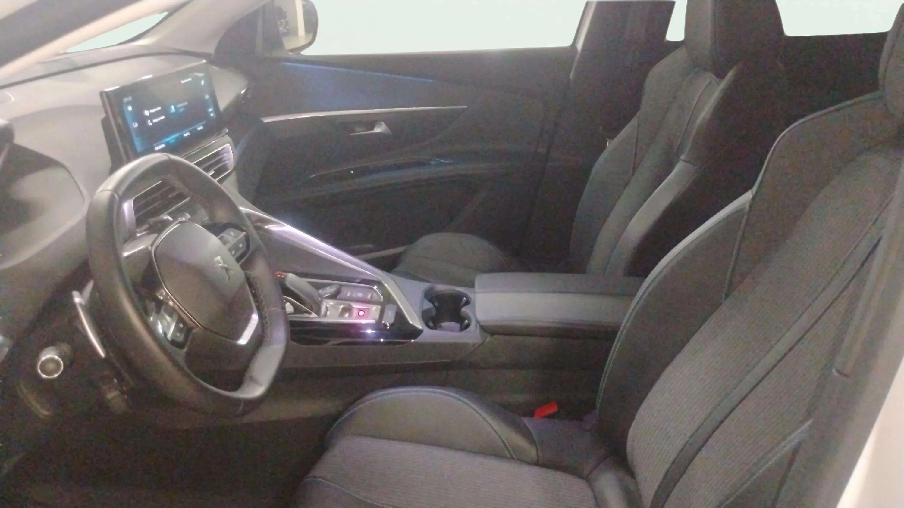 Peugeot 3008 1.2 PureTech Active Pack EAT8 - foto 7