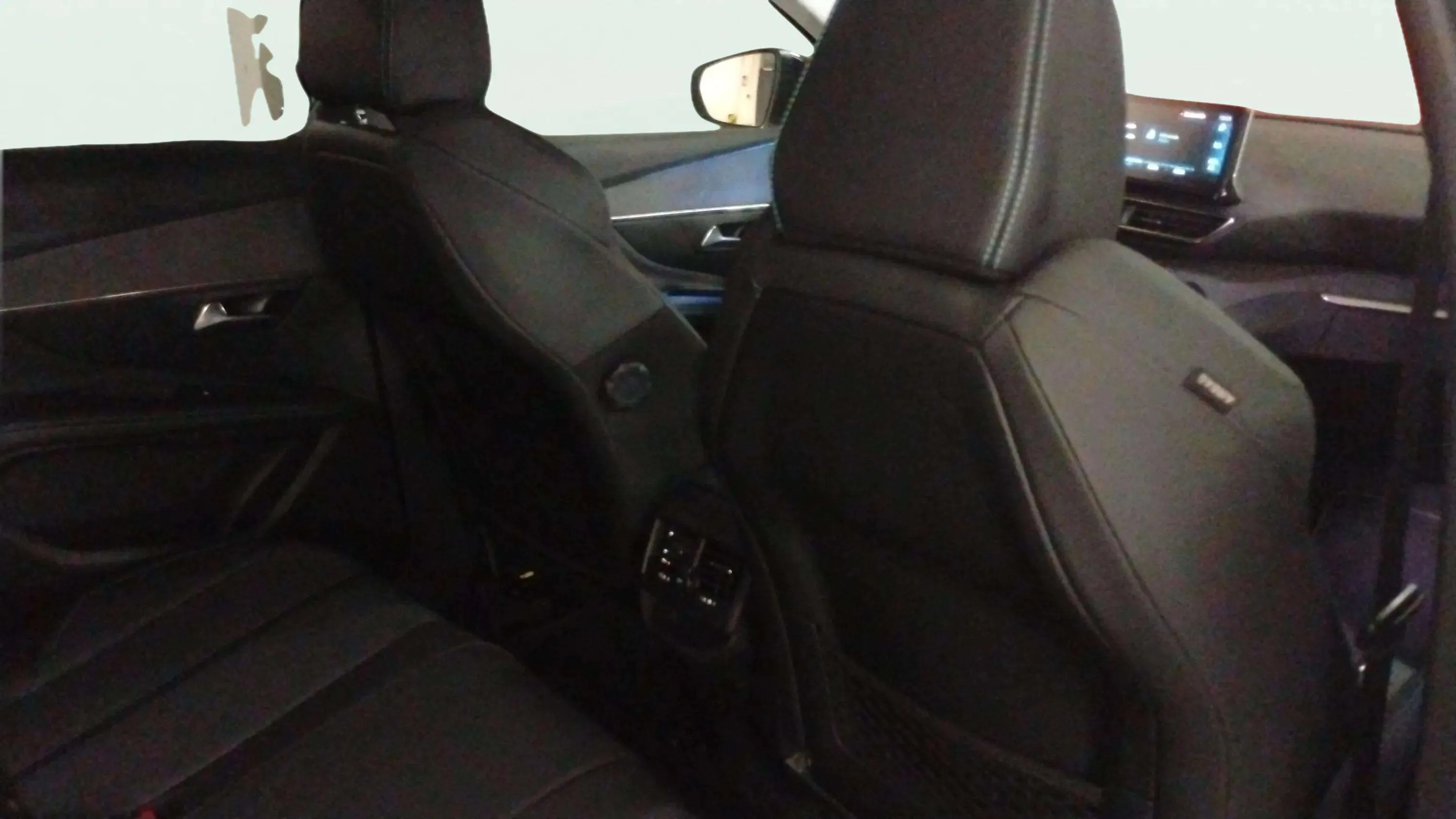 Peugeot 3008 1.2 PureTech Active Pack EAT8 - foto 15
