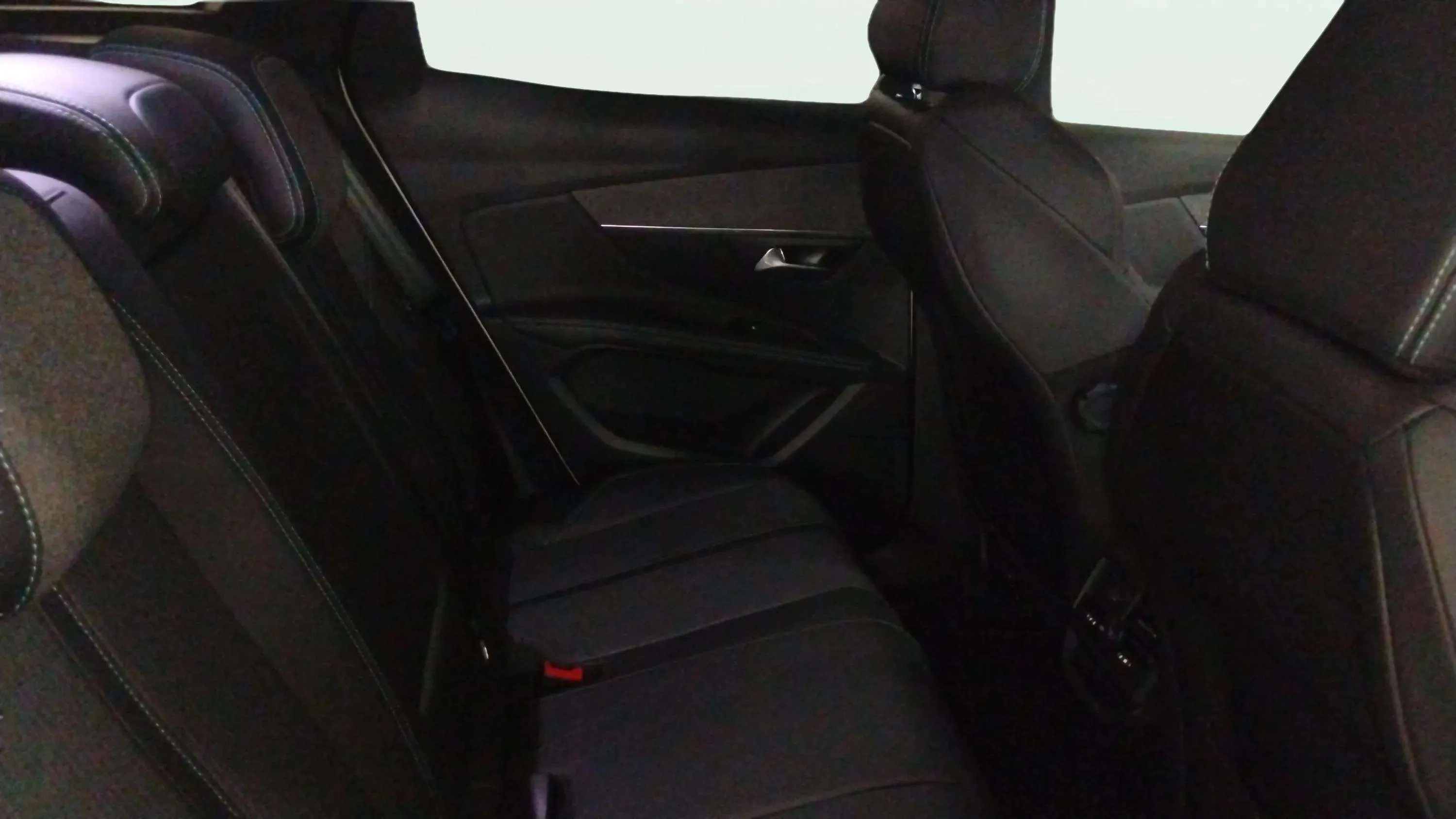 Peugeot 3008 1.2 PureTech Active Pack EAT8 - foto 16