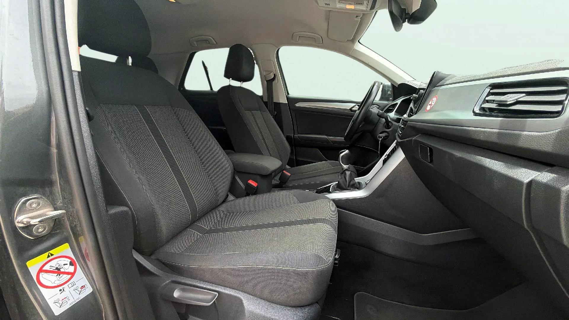 Volkswagen T-Roc Life 1.5 TSI DSG - foto 16