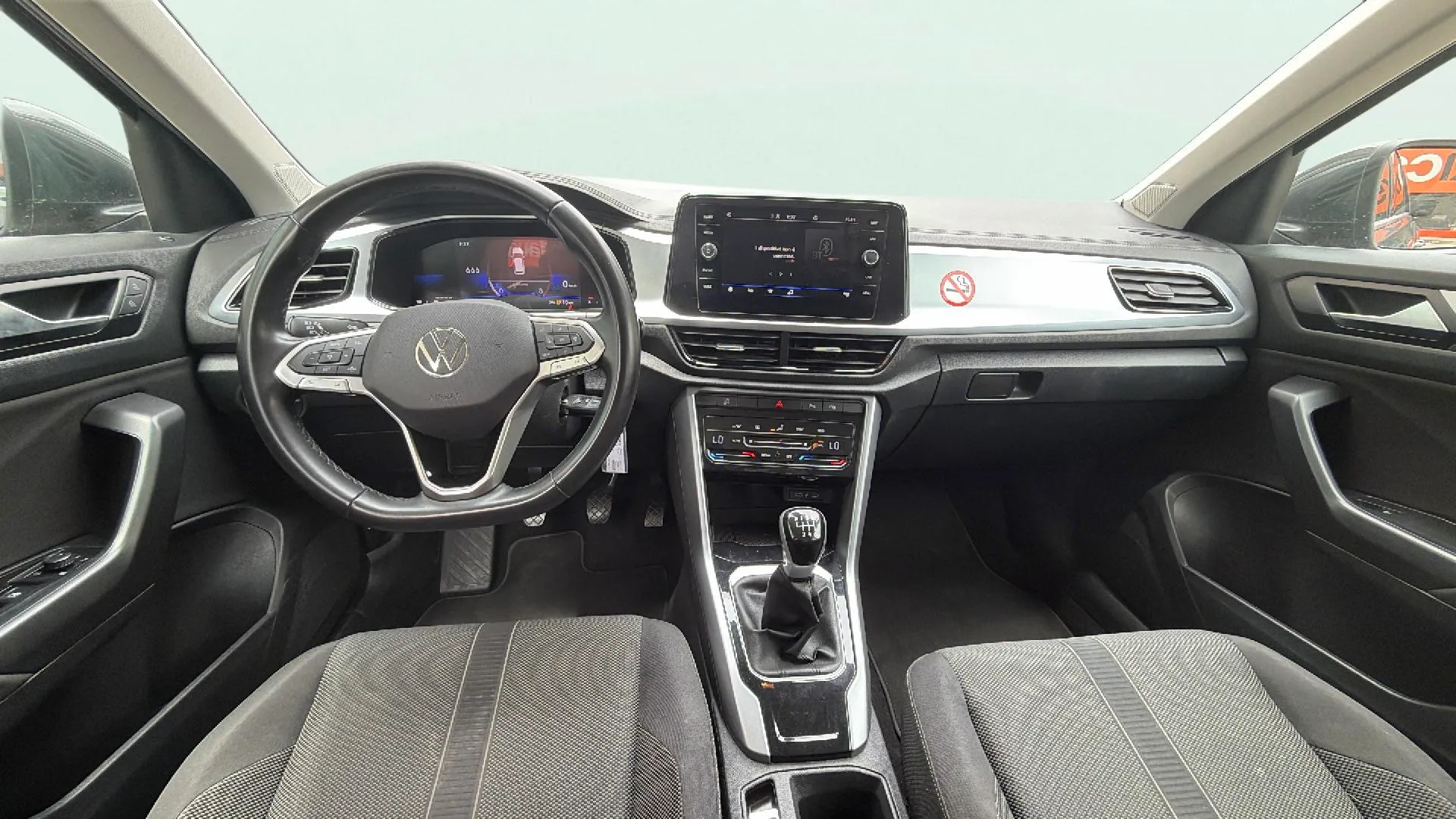 Volkswagen T-Roc Life 1.5 TSI DSG - foto 13