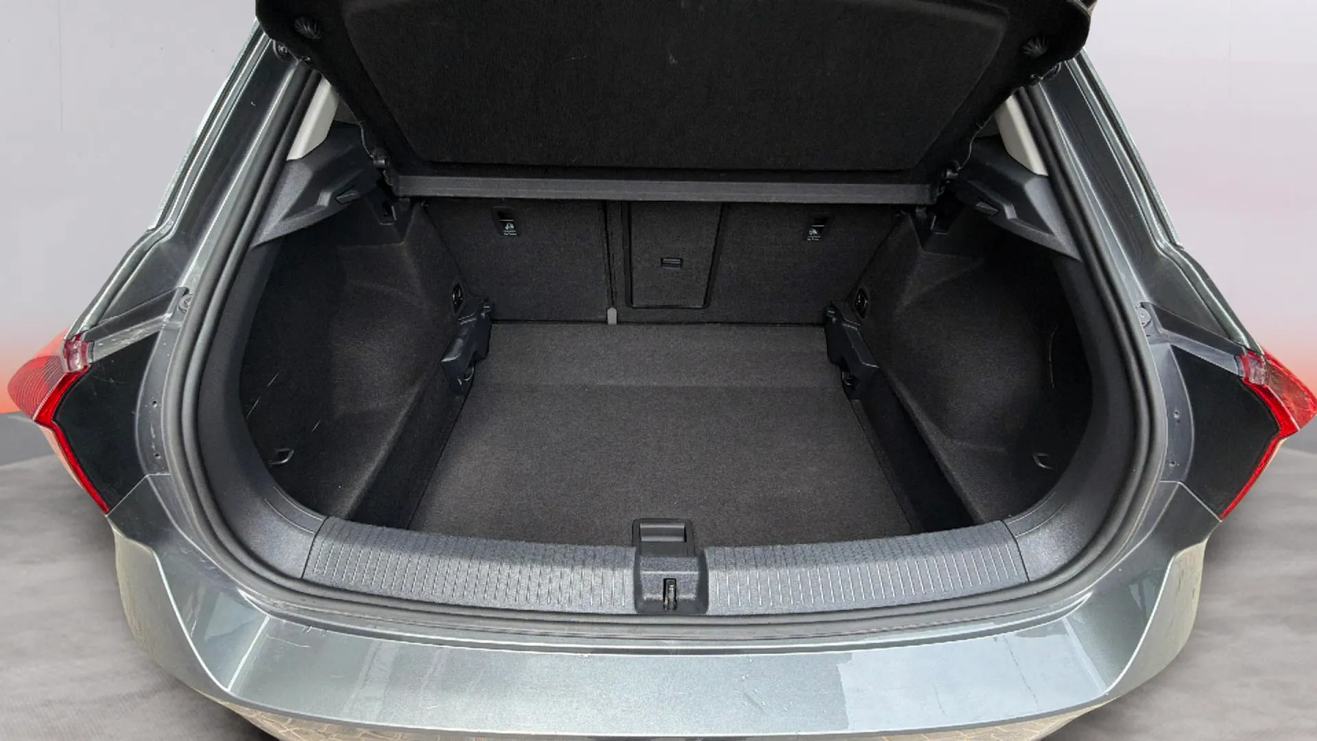 Volkswagen T-Roc Life 1.5 TSI DSG - foto 19
