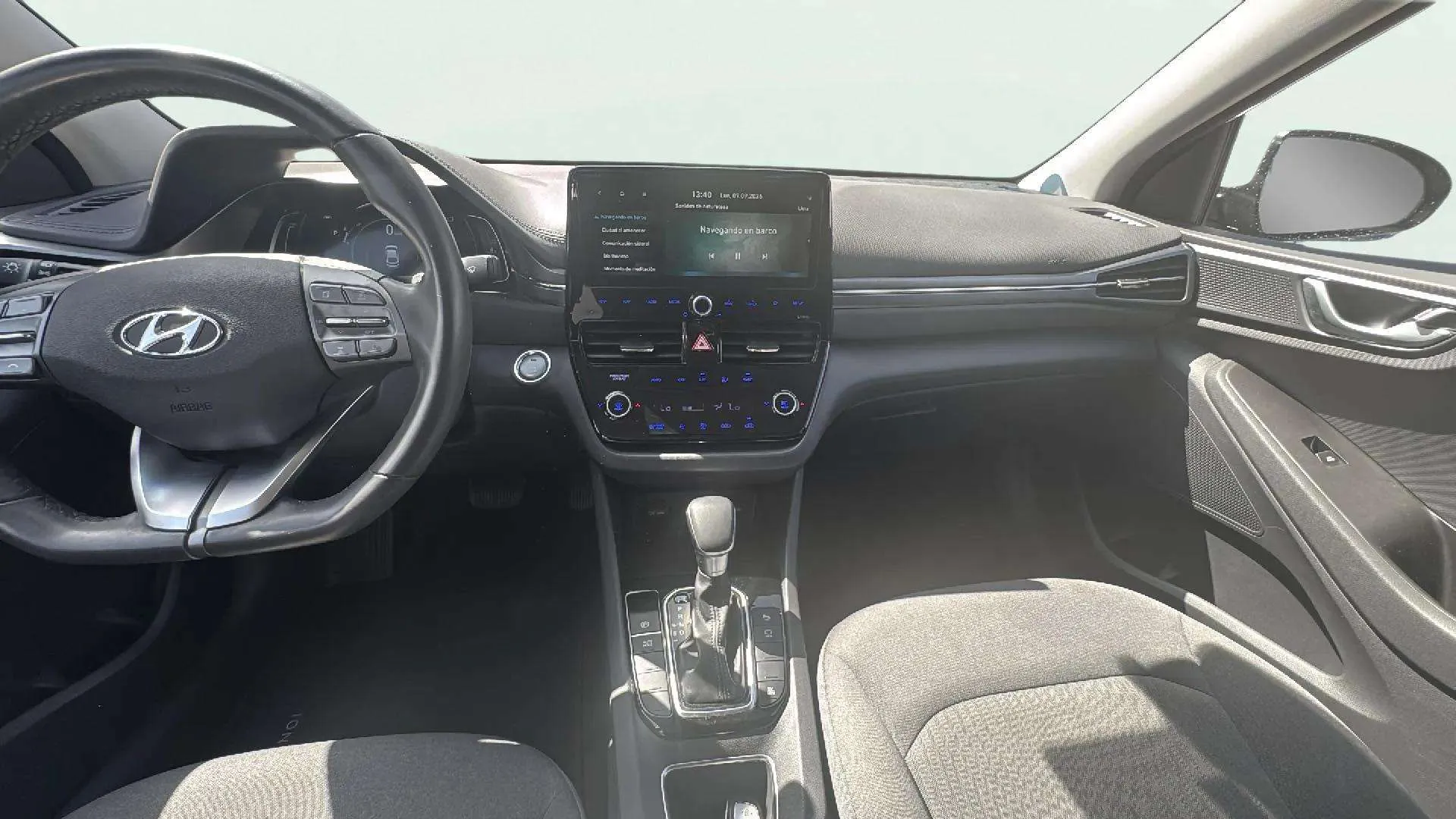 Hyundai Ioniq 1.6 GDI PHEV Klass DCT - foto 10