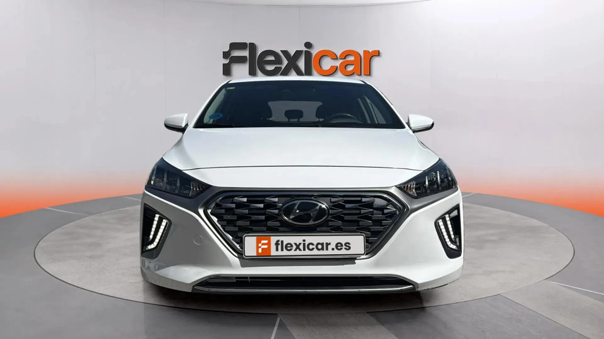 Hyundai Ioniq 1.6 GDI PHEV Klass DCT - foto 2