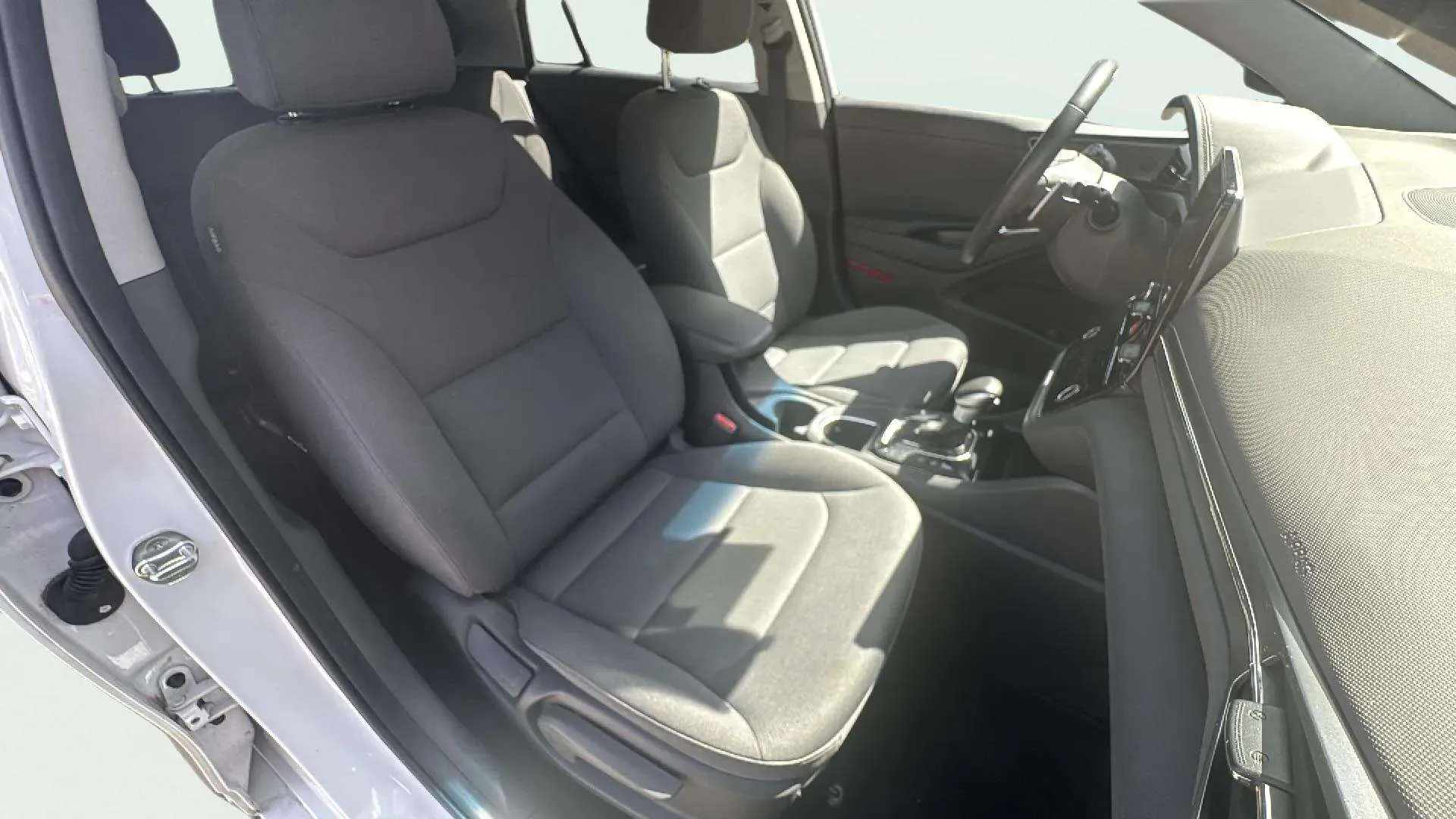 Hyundai Ioniq 1.6 GDI PHEV Klass DCT - foto 14