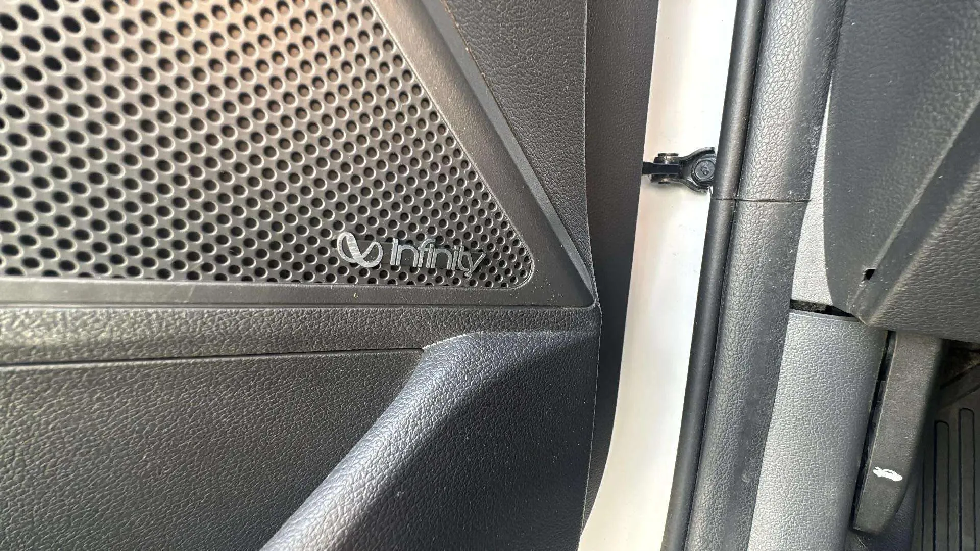 Hyundai Ioniq 1.6 GDI PHEV Klass DCT - foto 21