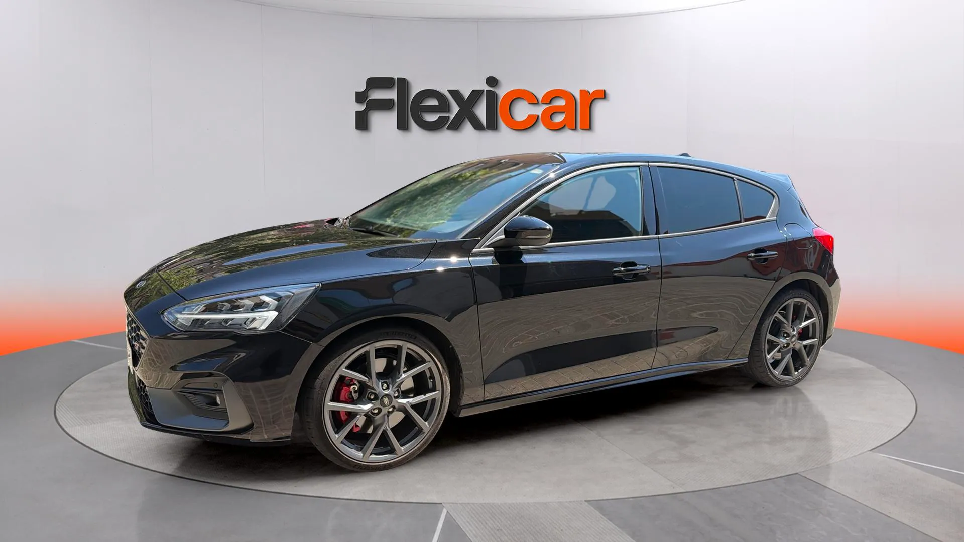 Ford Focus 2.3 EcoBoost ST - foto 2
