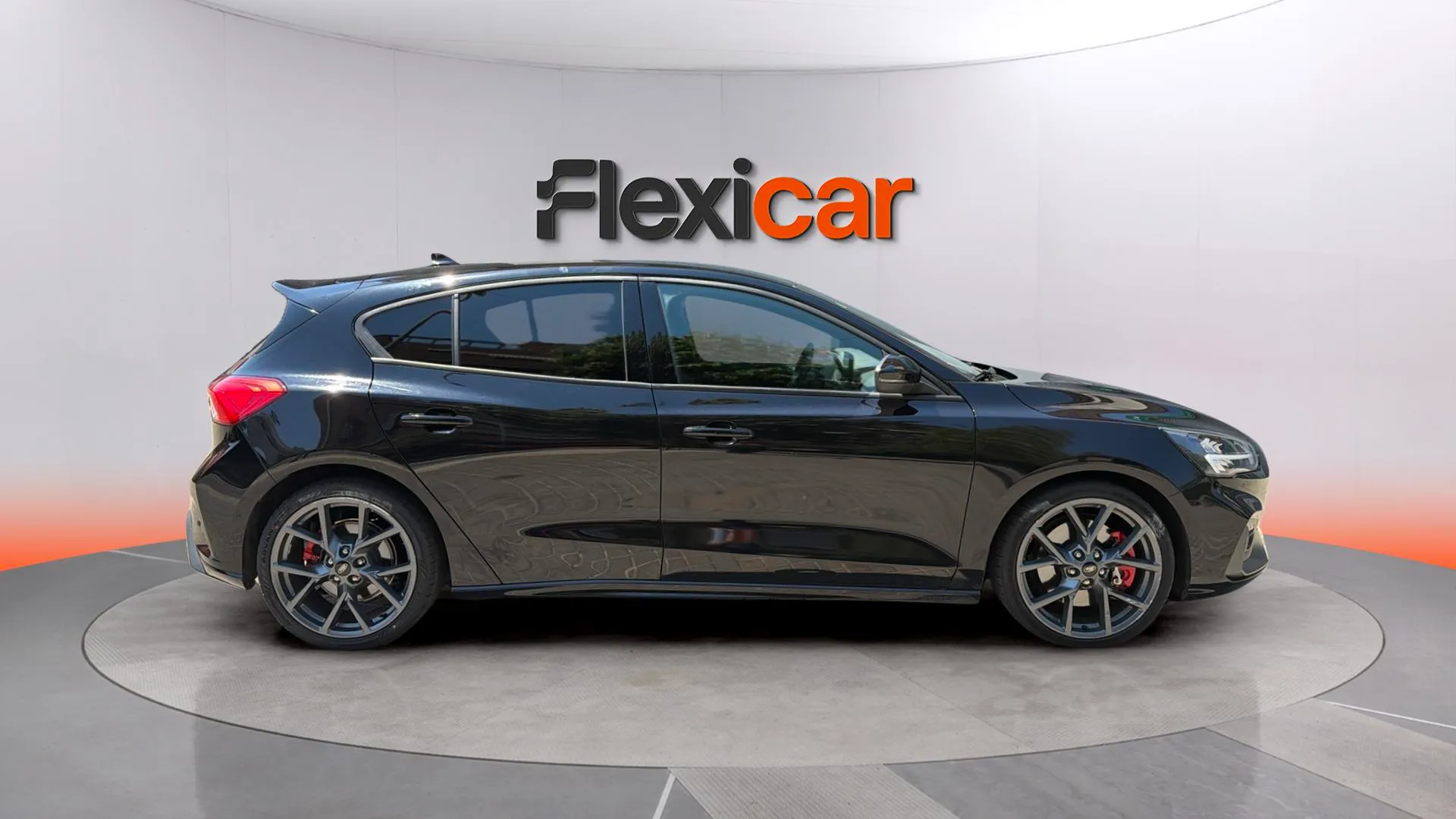 Ford Focus 2.3 EcoBoost ST - foto 9