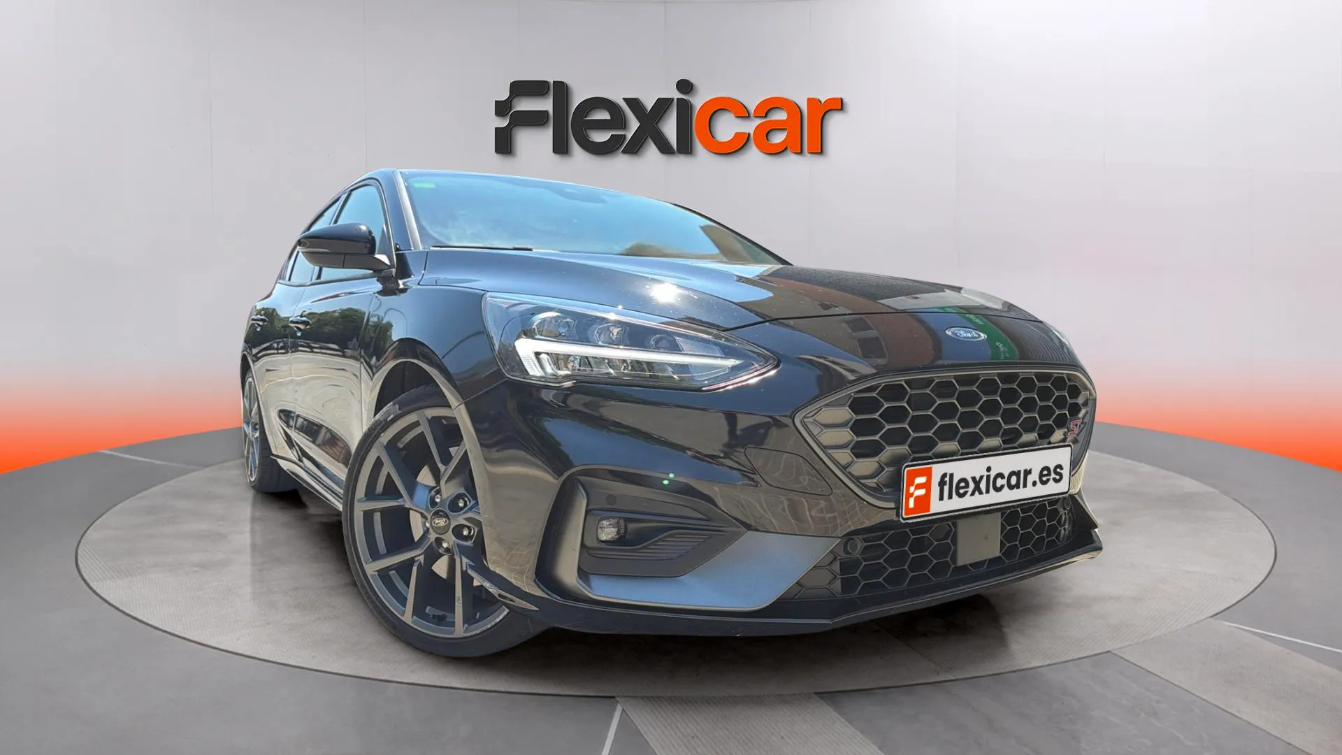 Ford Focus 2.3 EcoBoost ST - foto 1