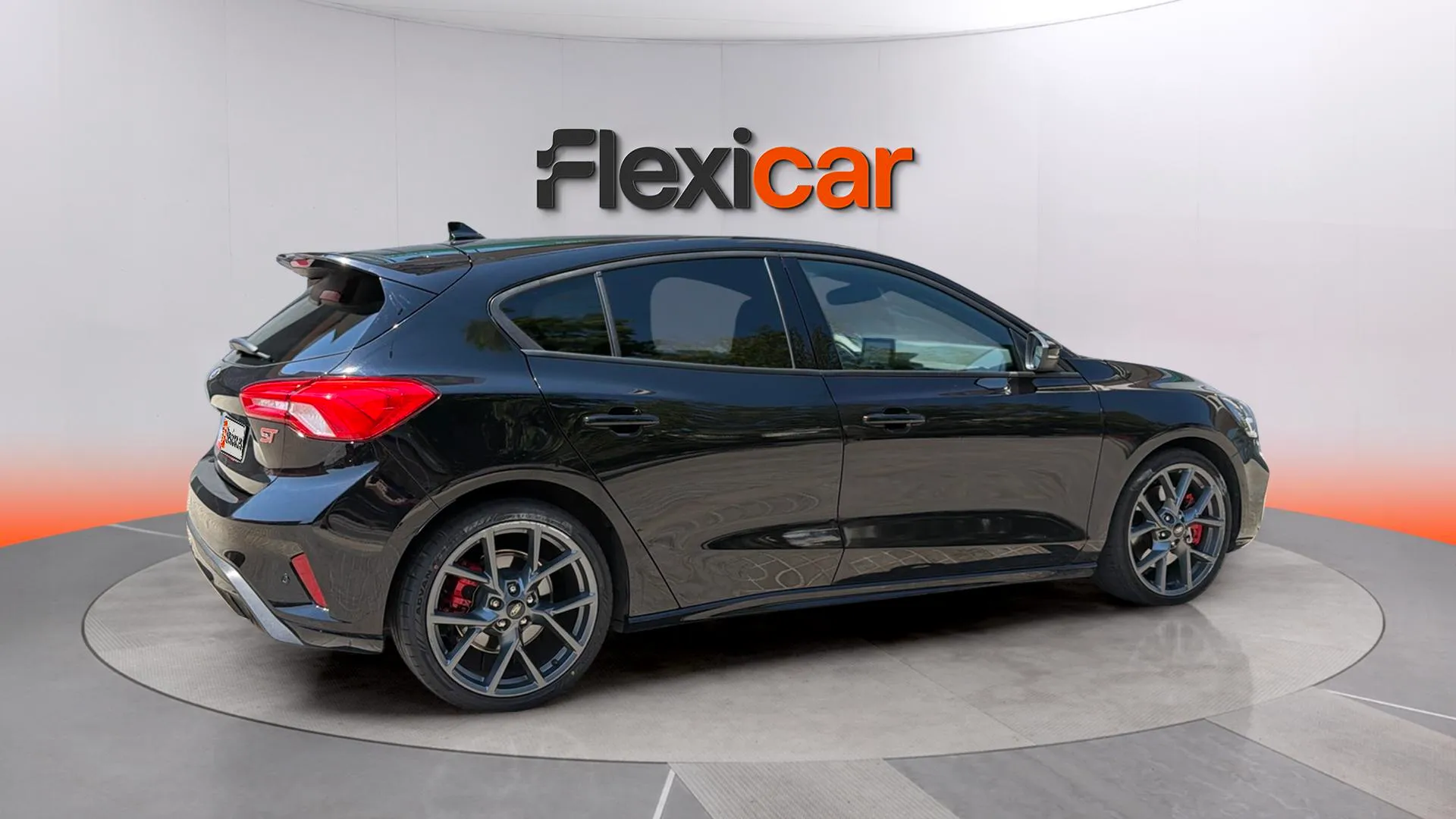 Ford Focus 2.3 EcoBoost ST - foto 8