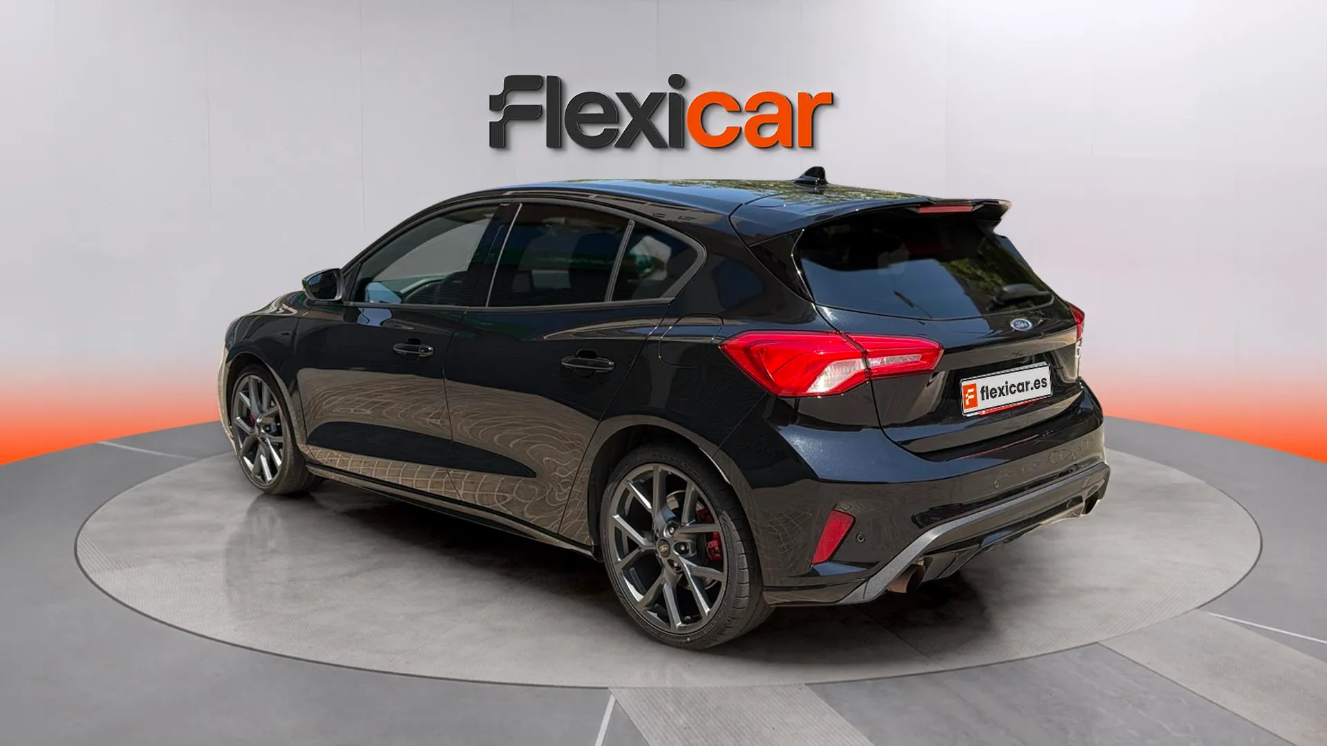 Ford Focus 2.3 EcoBoost ST - foto 5