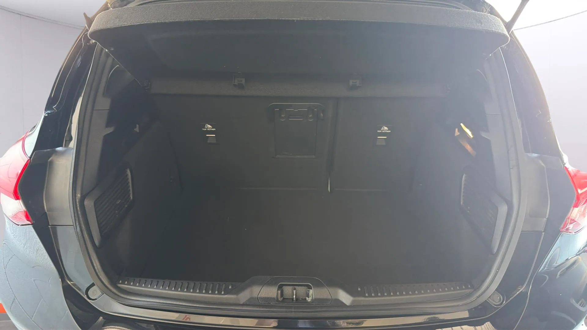 Ford Focus 2.3 EcoBoost ST - foto 21