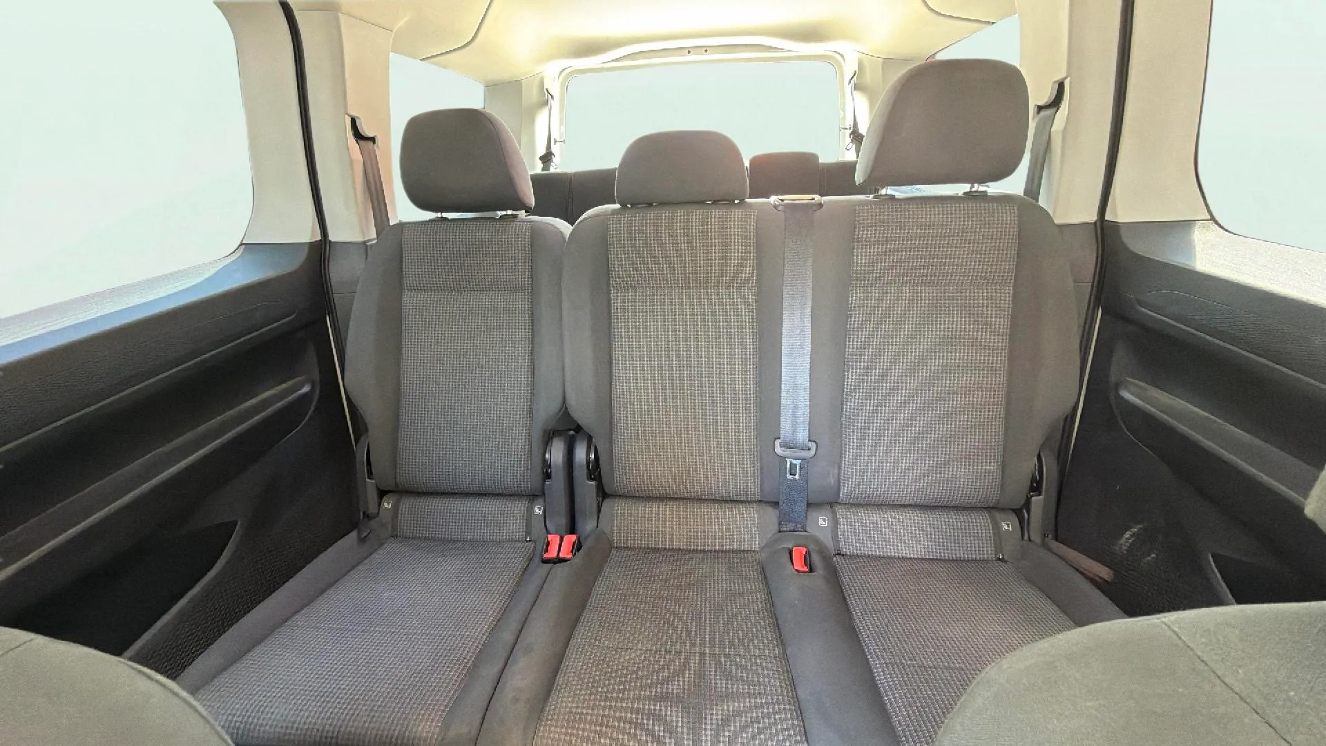 Volkswagen Caddy California 2.0 TDI - foto 19