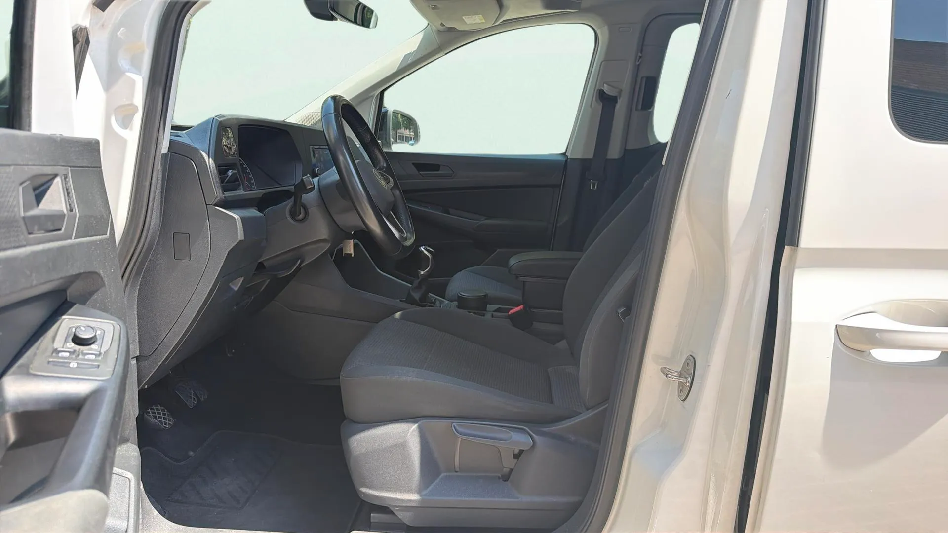Volkswagen Caddy California 2.0 TDI - foto 18