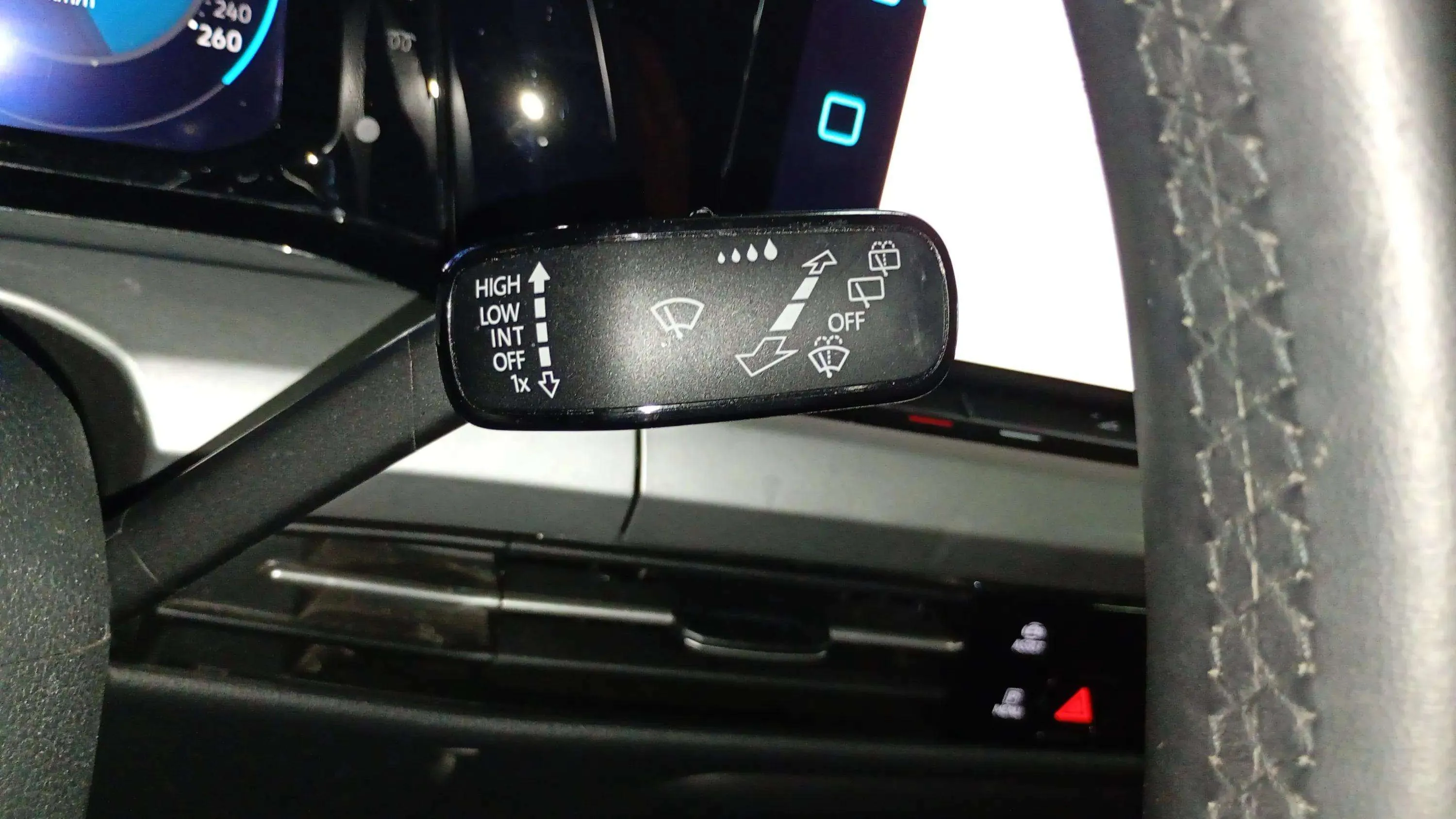 Volkswagen Golf Life 1.0 eTSI DSG Variant - foto 11