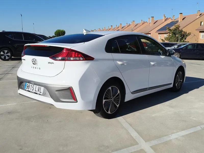 Hyundai Ioniq 1.6 GDI Klass - foto 6