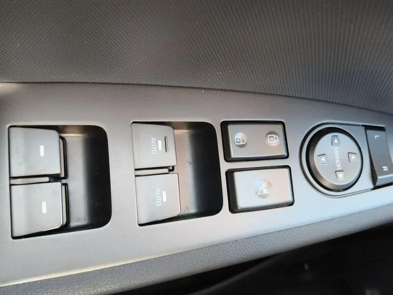 Hyundai Ioniq 1.6 GDI Klass - foto 28
