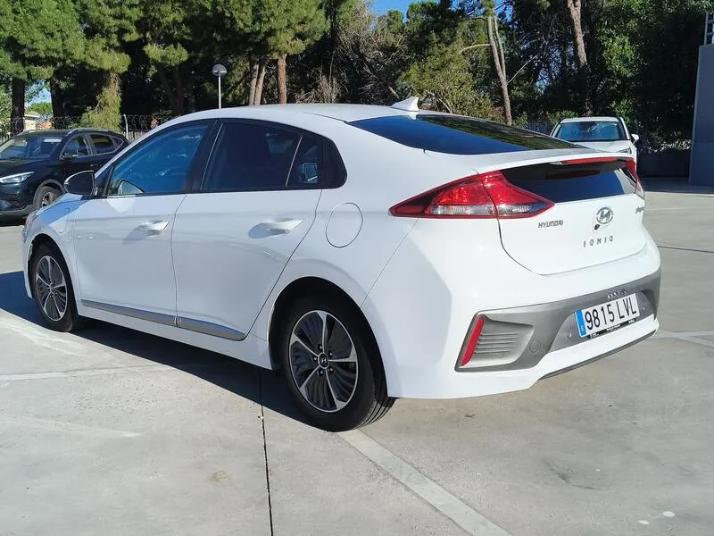 Hyundai Ioniq 1.6 GDI Klass - foto 4