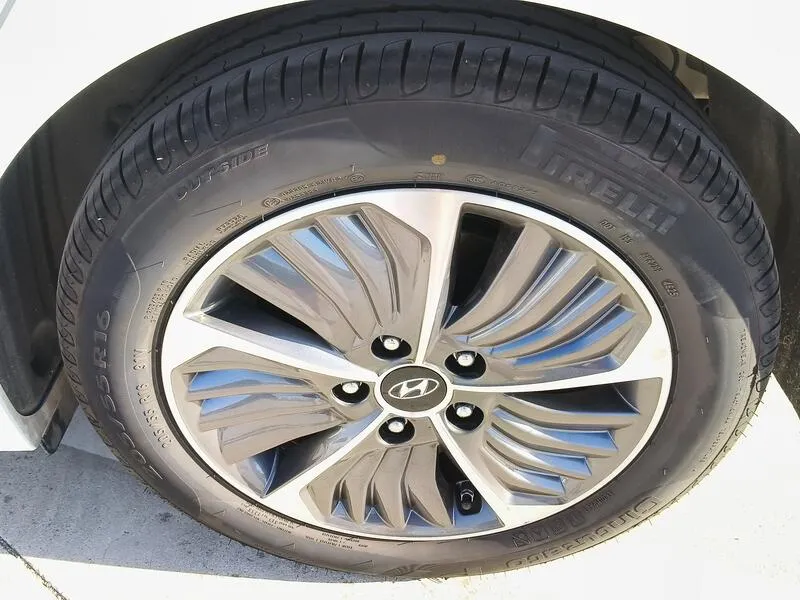 Hyundai Ioniq 1.6 GDI Klass - foto 12