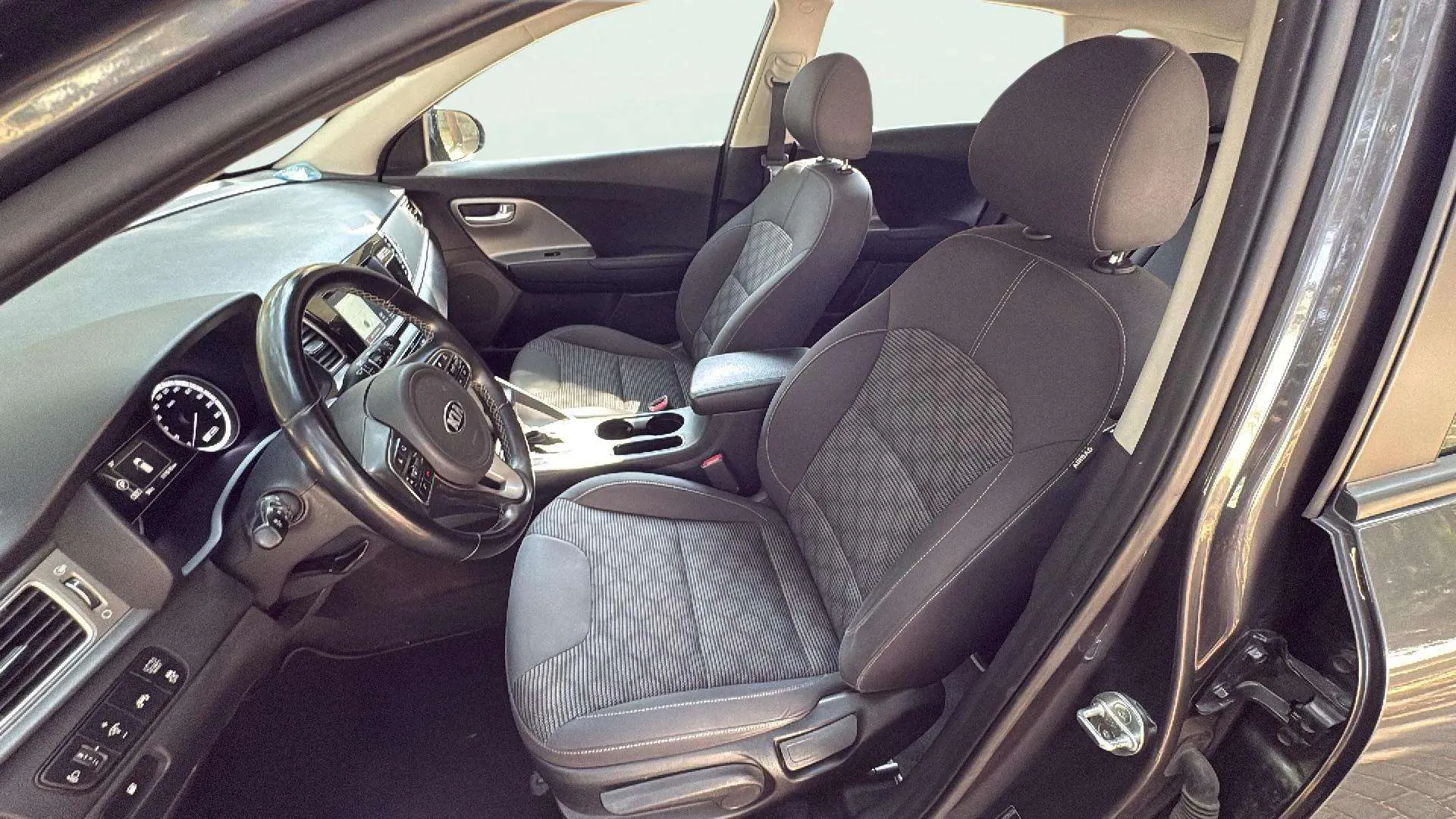 Kia Niro 1.6 GDi HEV Drive - foto 11
