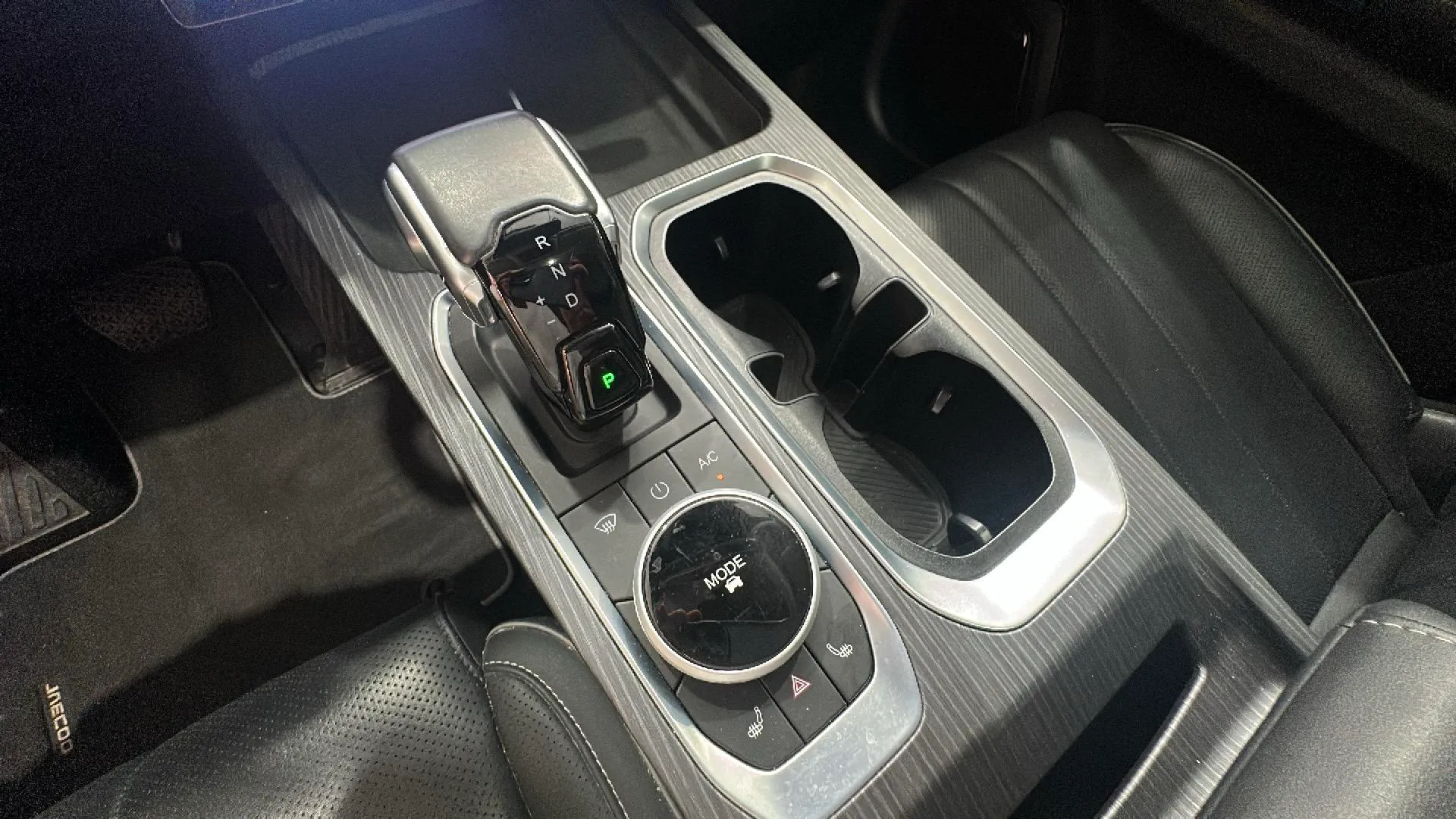 Jaecoo 7 Exclusive 1.6 T-GDi AWD - foto 27