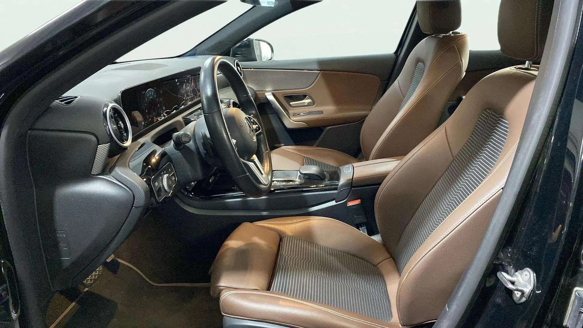 Mercedes-Benz Clase A A 250 e - foto 7