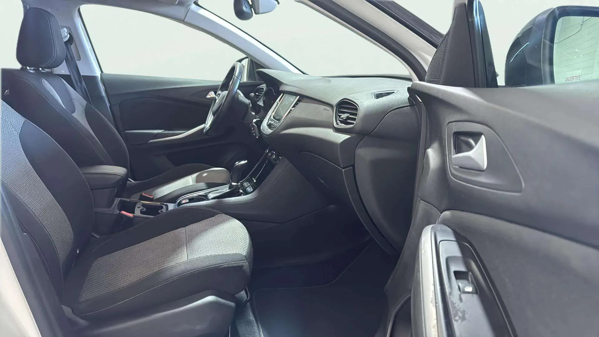 Opel Grandland 1.5 CDTi 120 Aniversario - foto 18