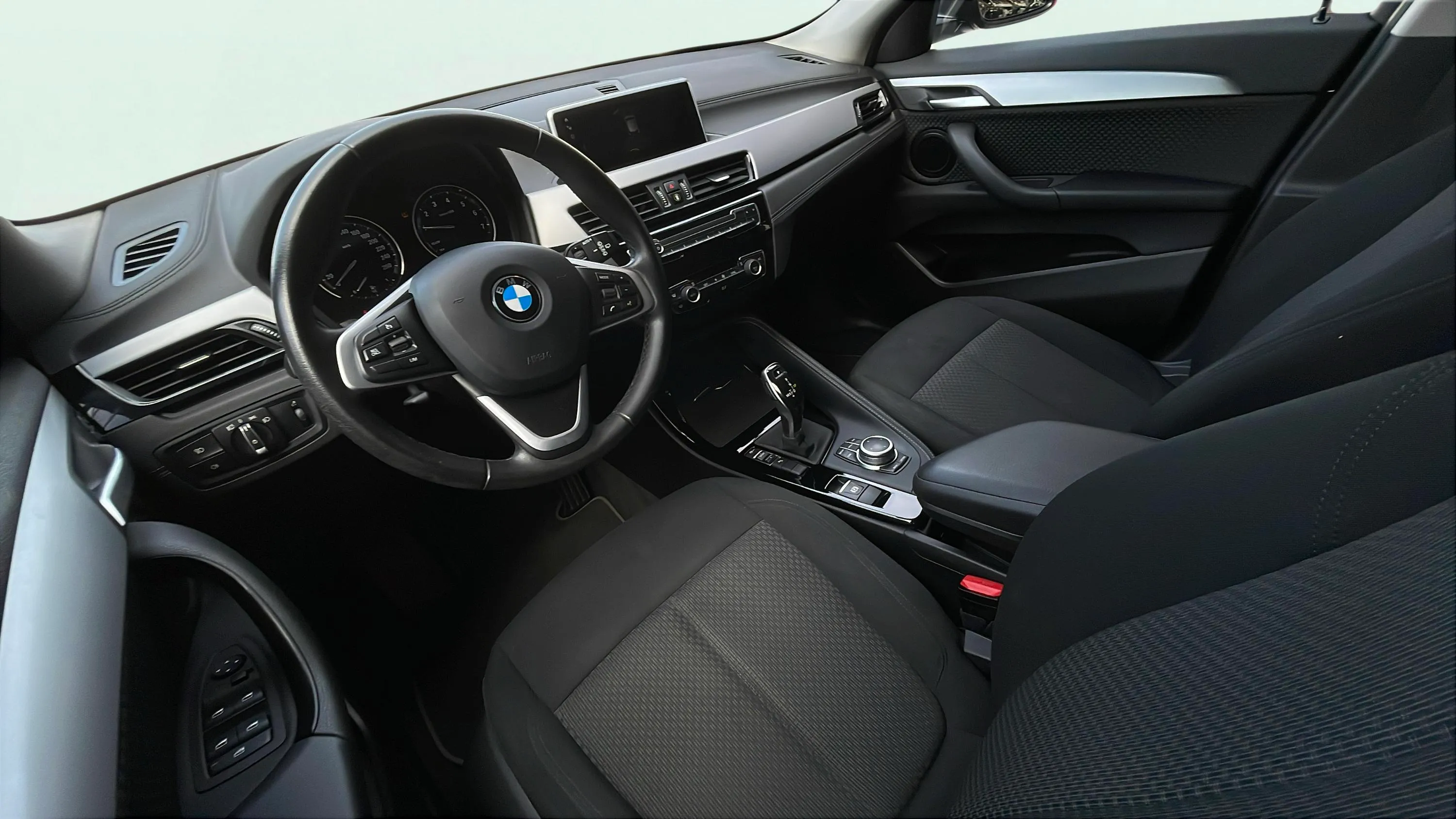 BMW X2 sDrive18i - foto 9