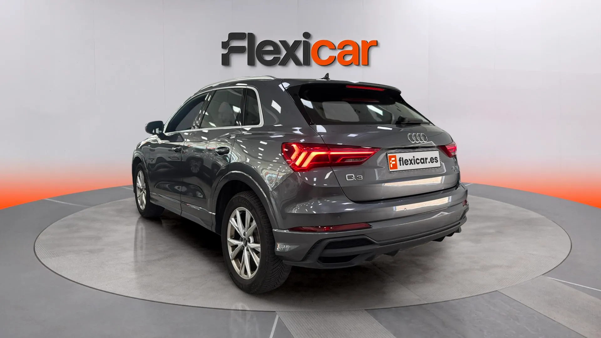 Audi Q3 35 TDI quattro - foto 4