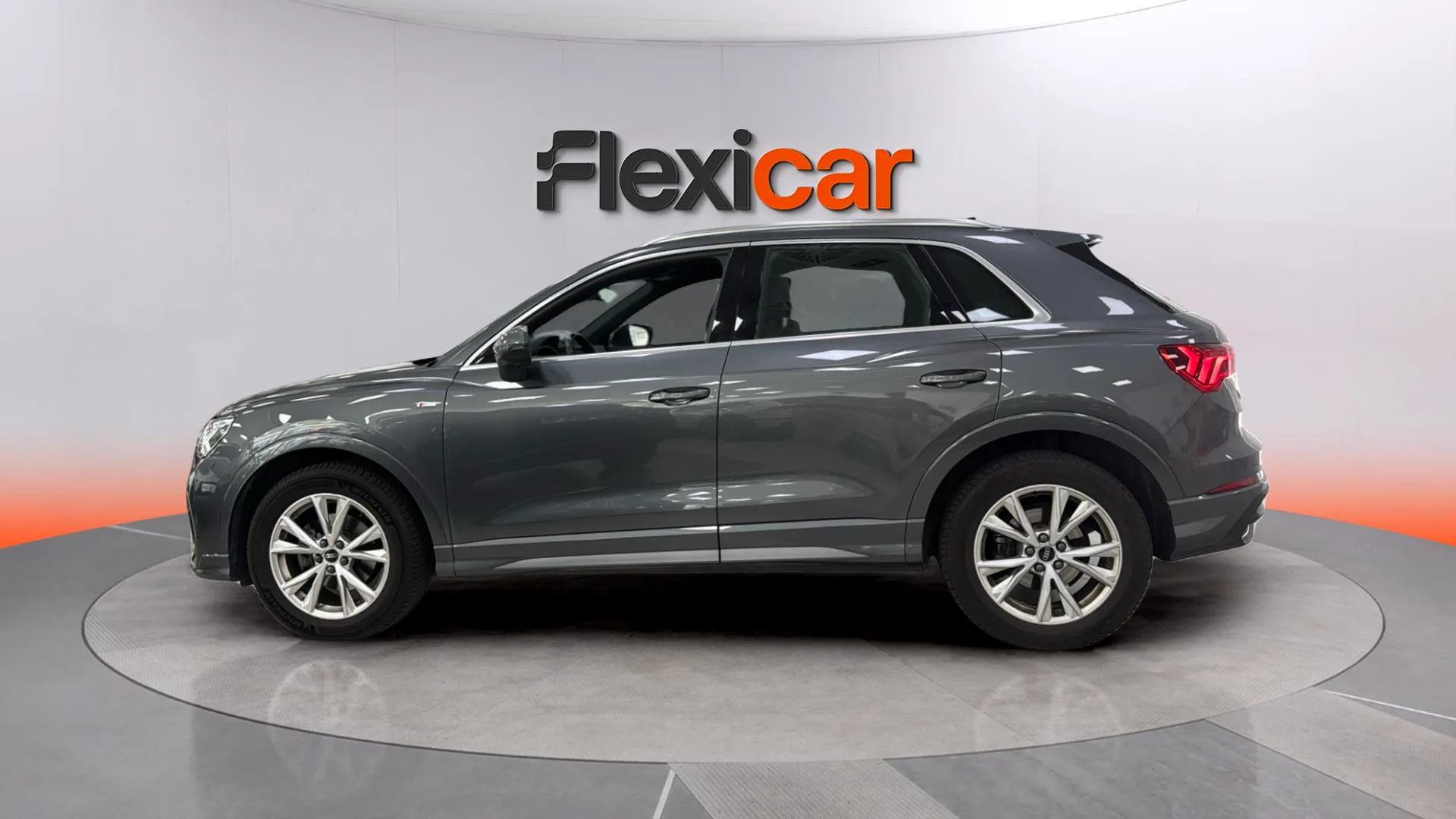 Audi Q3 35 TDI quattro - foto 3