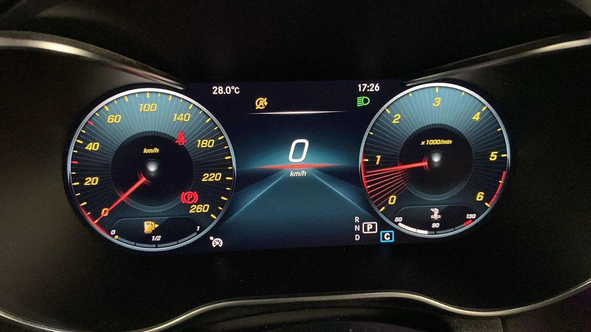 Mercedes-Benz GLC 220 d 4MATIC - foto 17