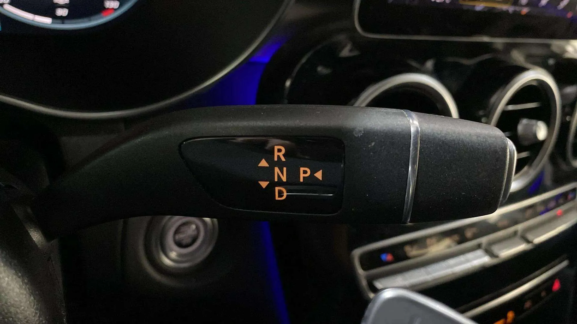 Mercedes-Benz GLC 220 d 4MATIC - foto 14