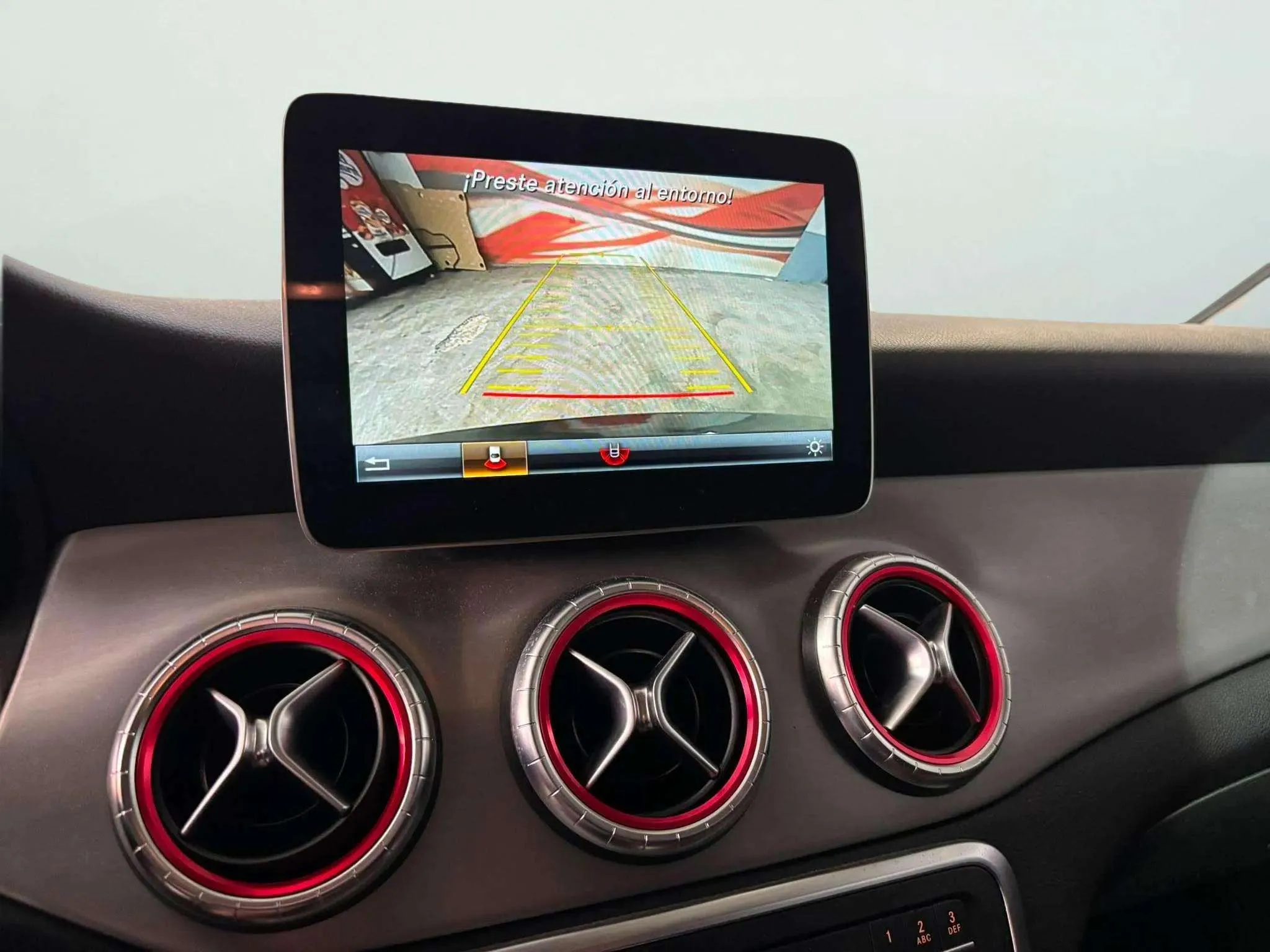 Mercedes-Benz CLA 200 d - foto 12