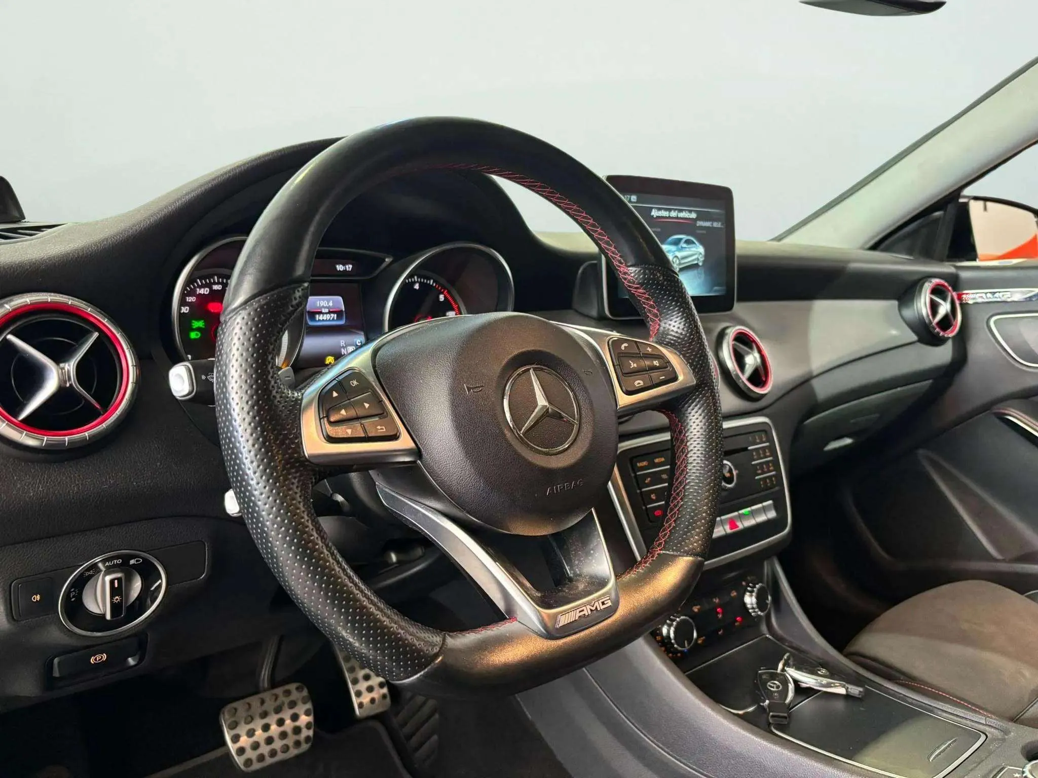 Mercedes-Benz CLA 200 d - foto 7