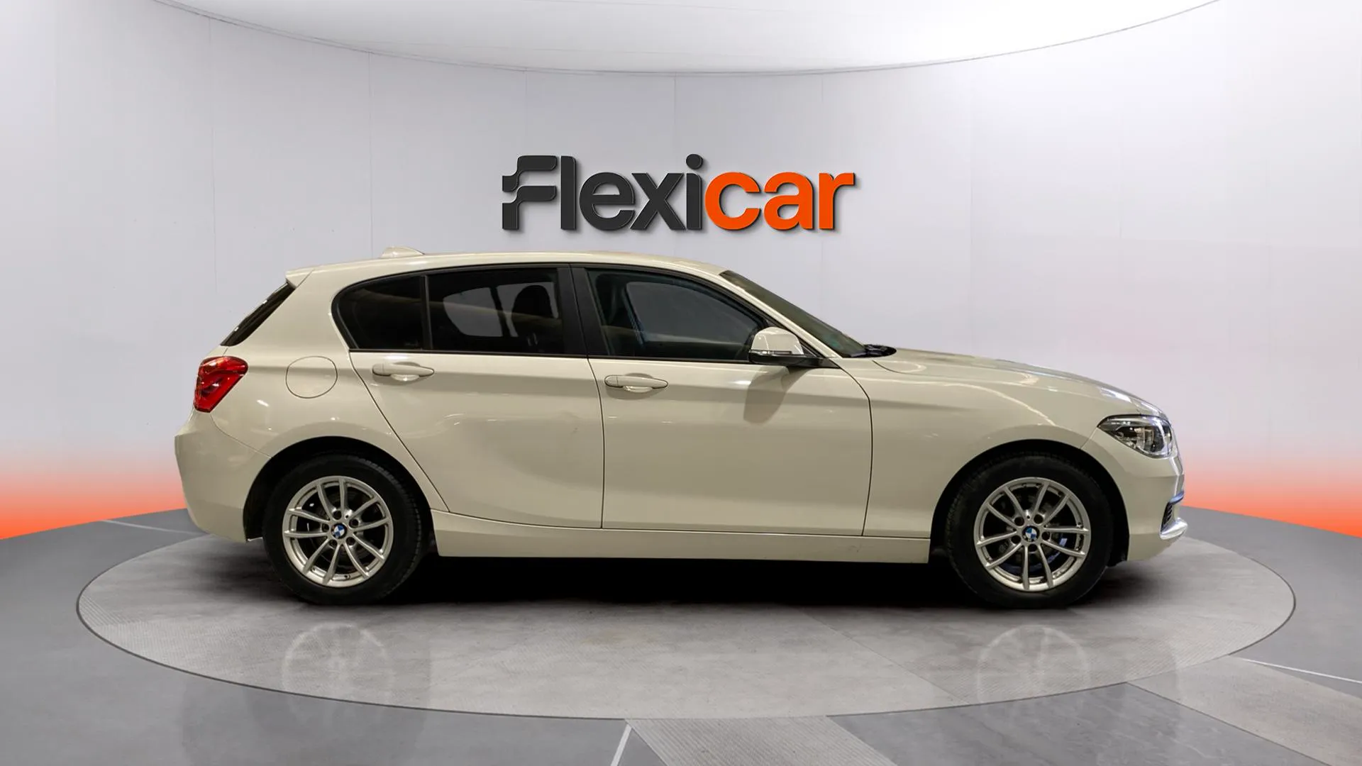 BMW Serie 1 116d - foto 5